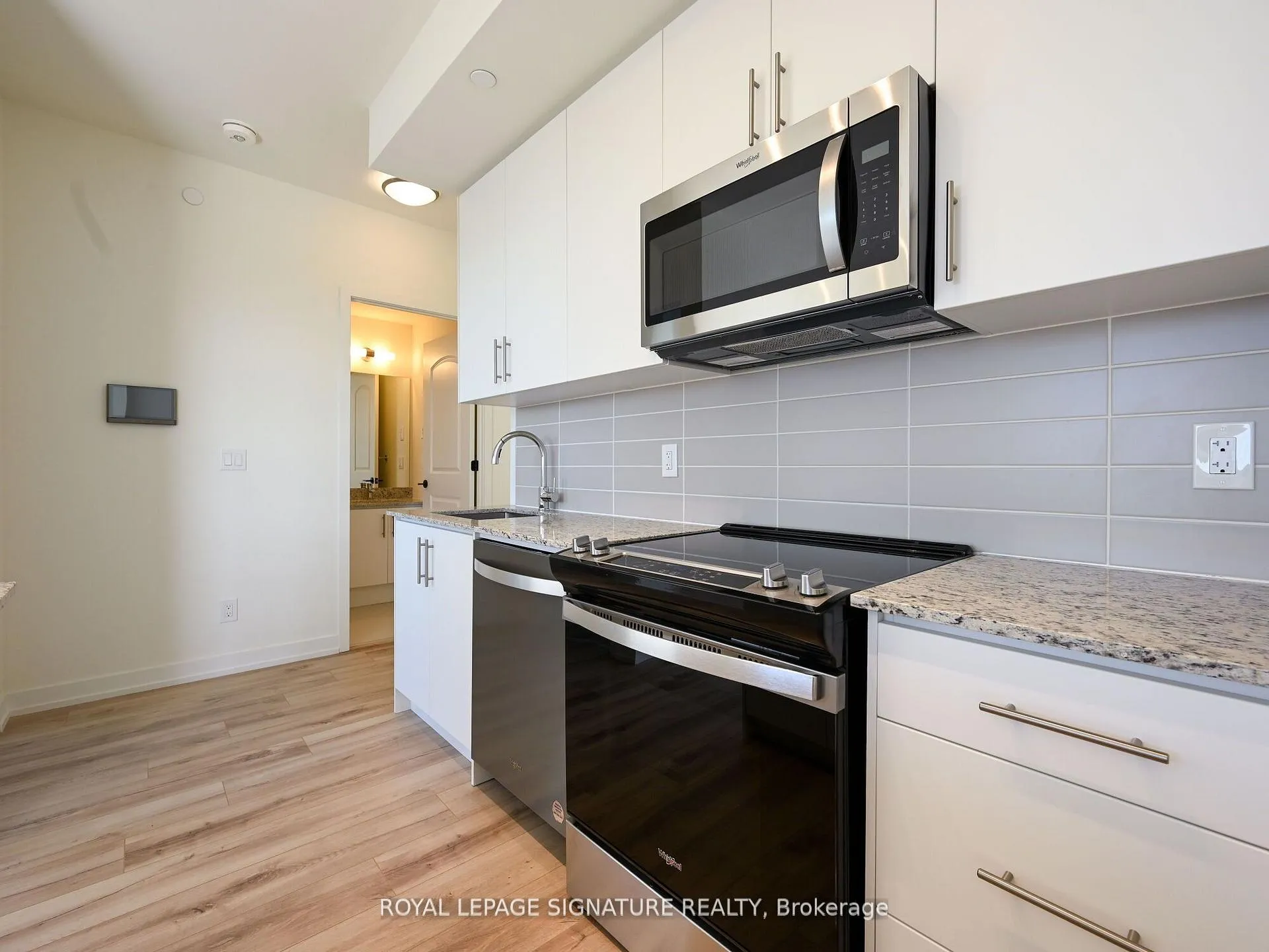 Photo 21 of Unit 304, 345 Wheat Boom Drive N, Oakville, Joshua Meadows — HOMEH