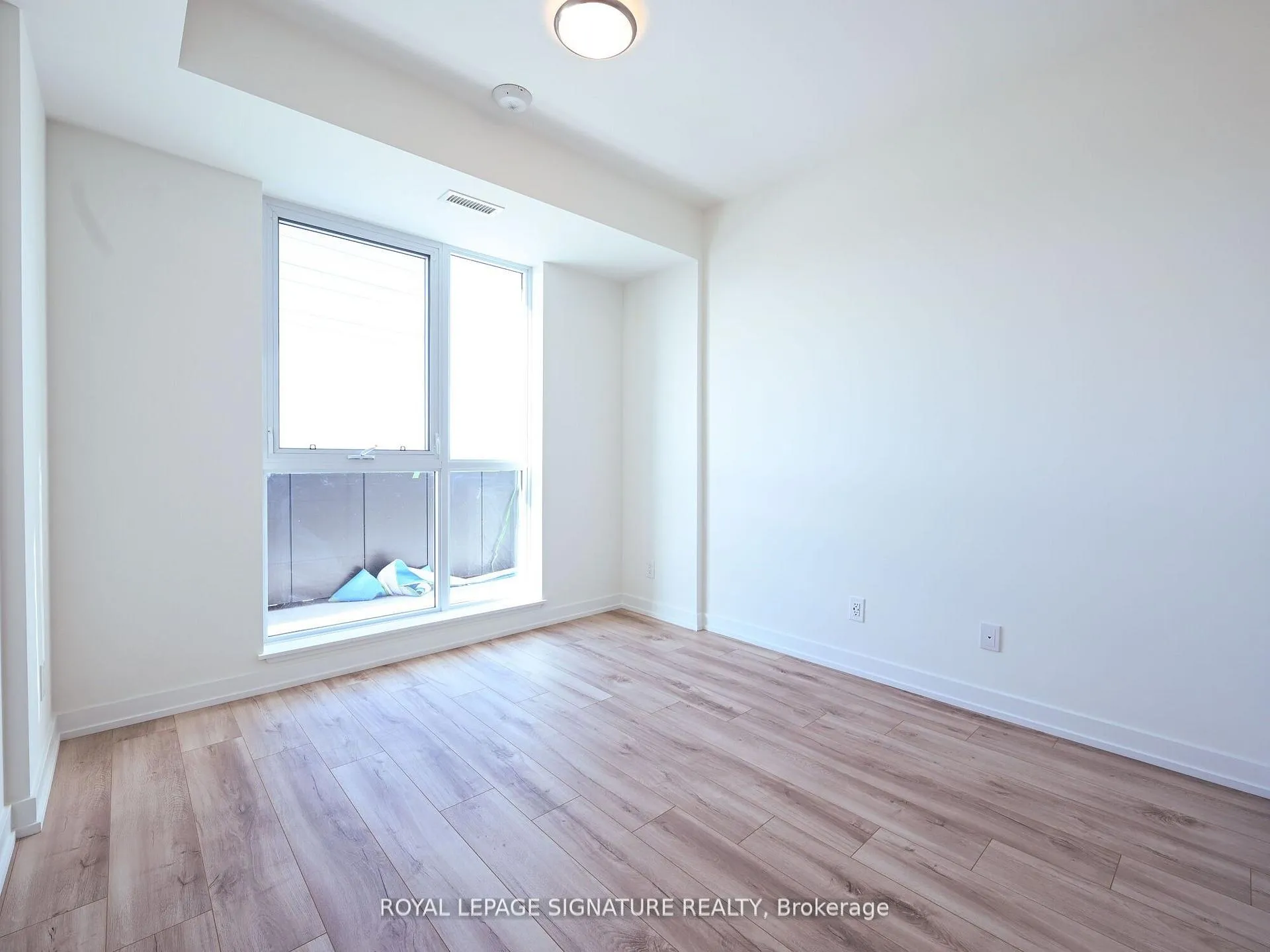 Photo 24 of Unit 304, 345 Wheat Boom Drive N, Oakville, Joshua Meadows — HOMEH