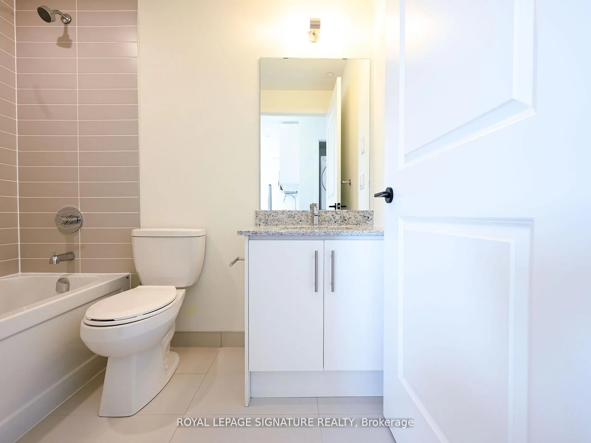Photo 29 of Unit 304, 345 Wheat Boom Drive N, Oakville, Joshua Meadows — HOMEH