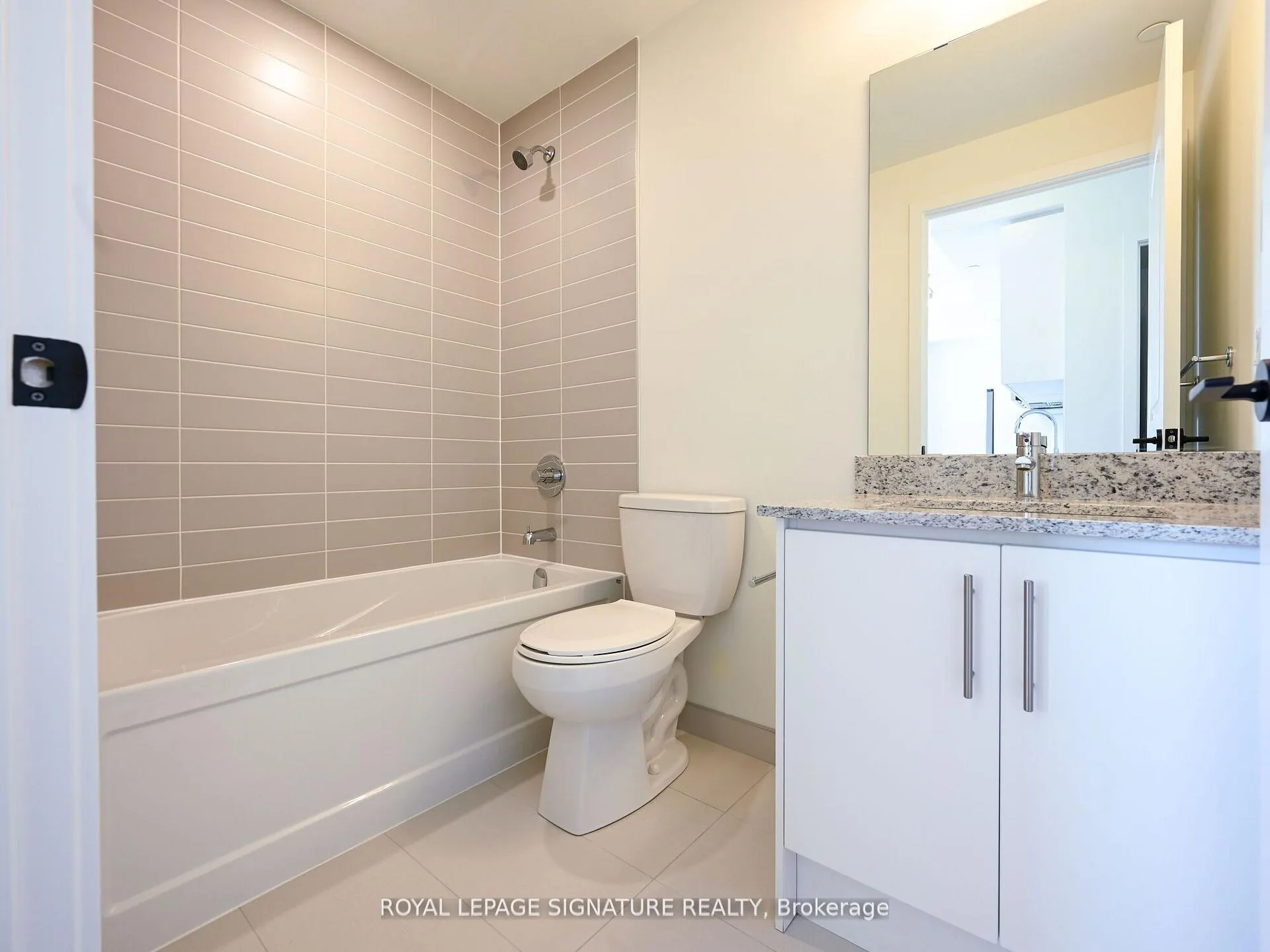 Photo 31 of Unit 304, 345 Wheat Boom Drive N, Oakville, Joshua Meadows — HOMEH
