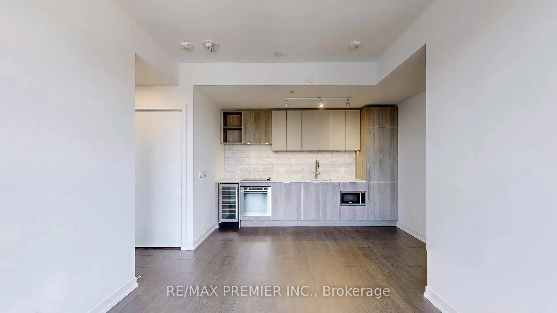 Photo 9 of Unit 1116, 2020 Bathurst Street, Toronto, Humewood-Cedarvale — HOMEH