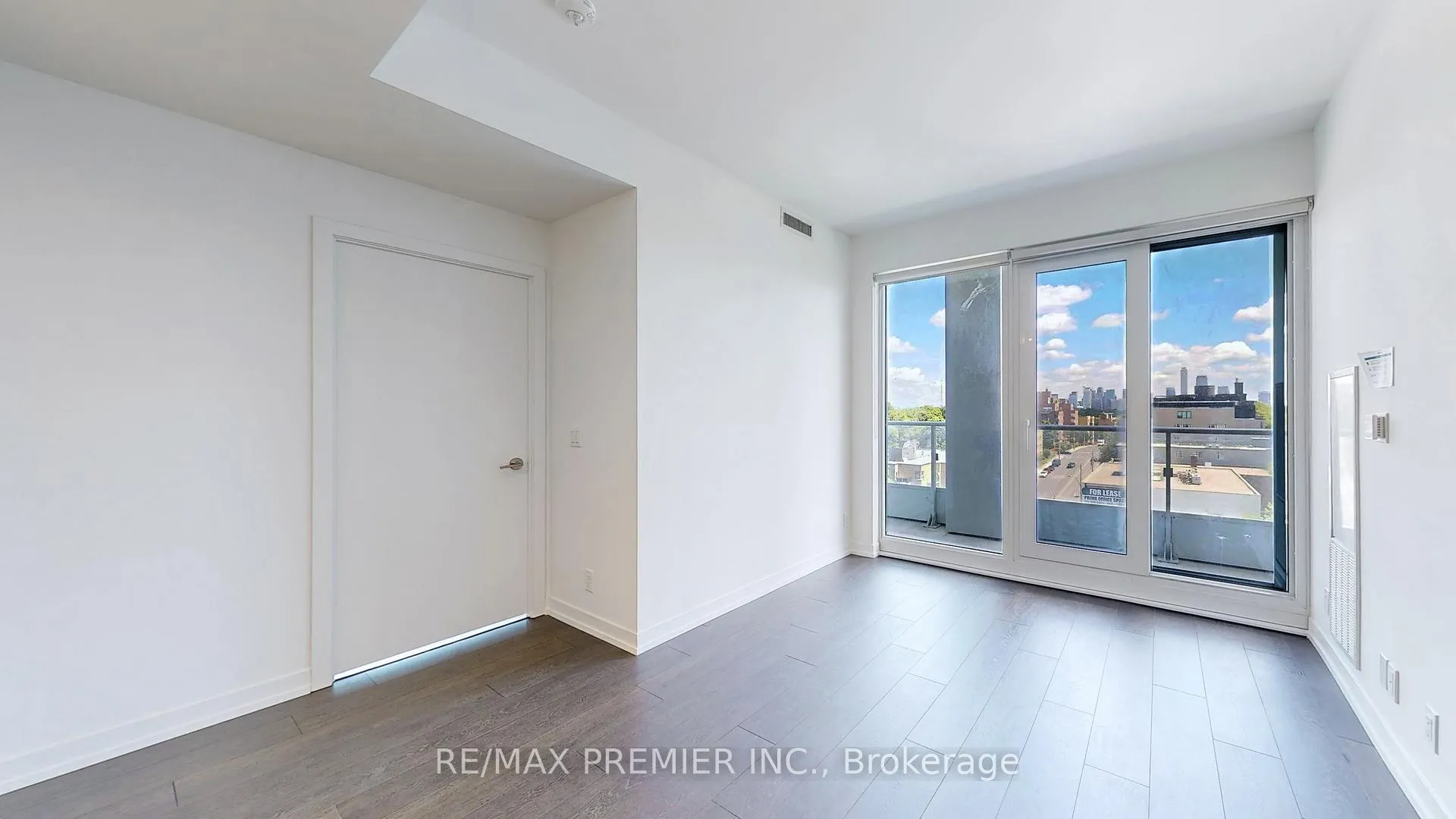 Photo 11 of Unit 1116, 2020 Bathurst Street, Toronto, Humewood-Cedarvale — HOMEH