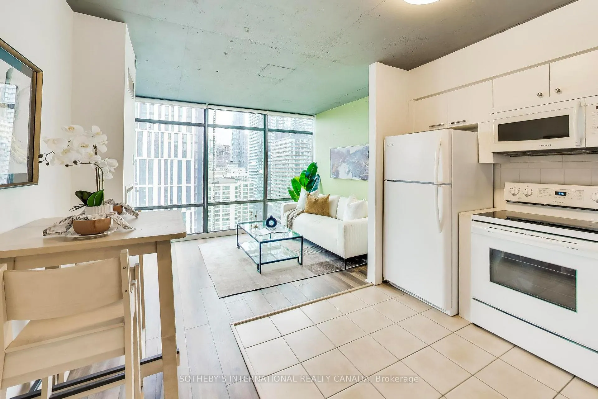 Photo 3 of Unit 2002, 22 Wellesley Street, Toronto, Church-Yonge Corridor — HOMEH