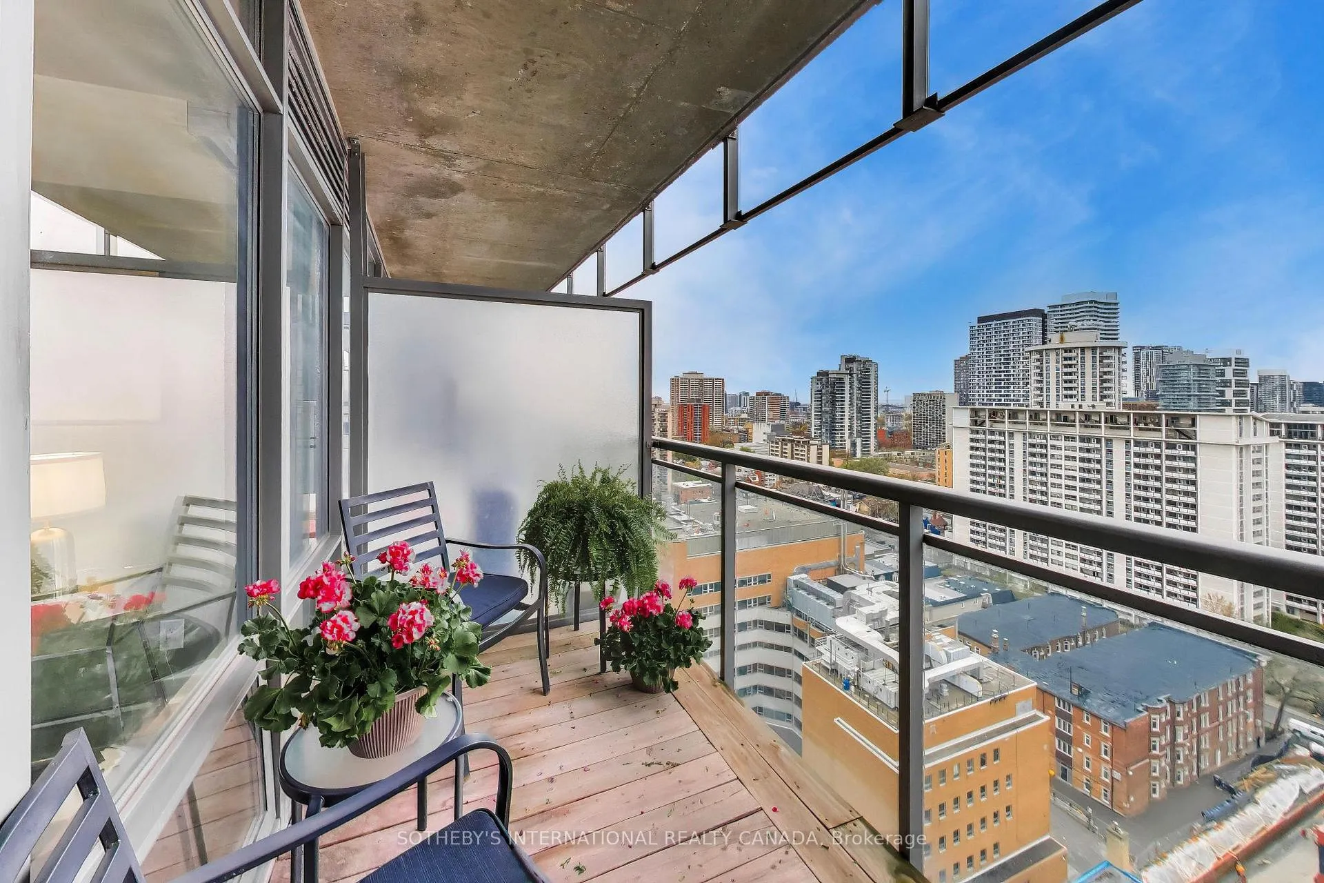 Photo 12 of Unit 2002, 22 Wellesley Street, Toronto, Church-Yonge Corridor — HOMEH