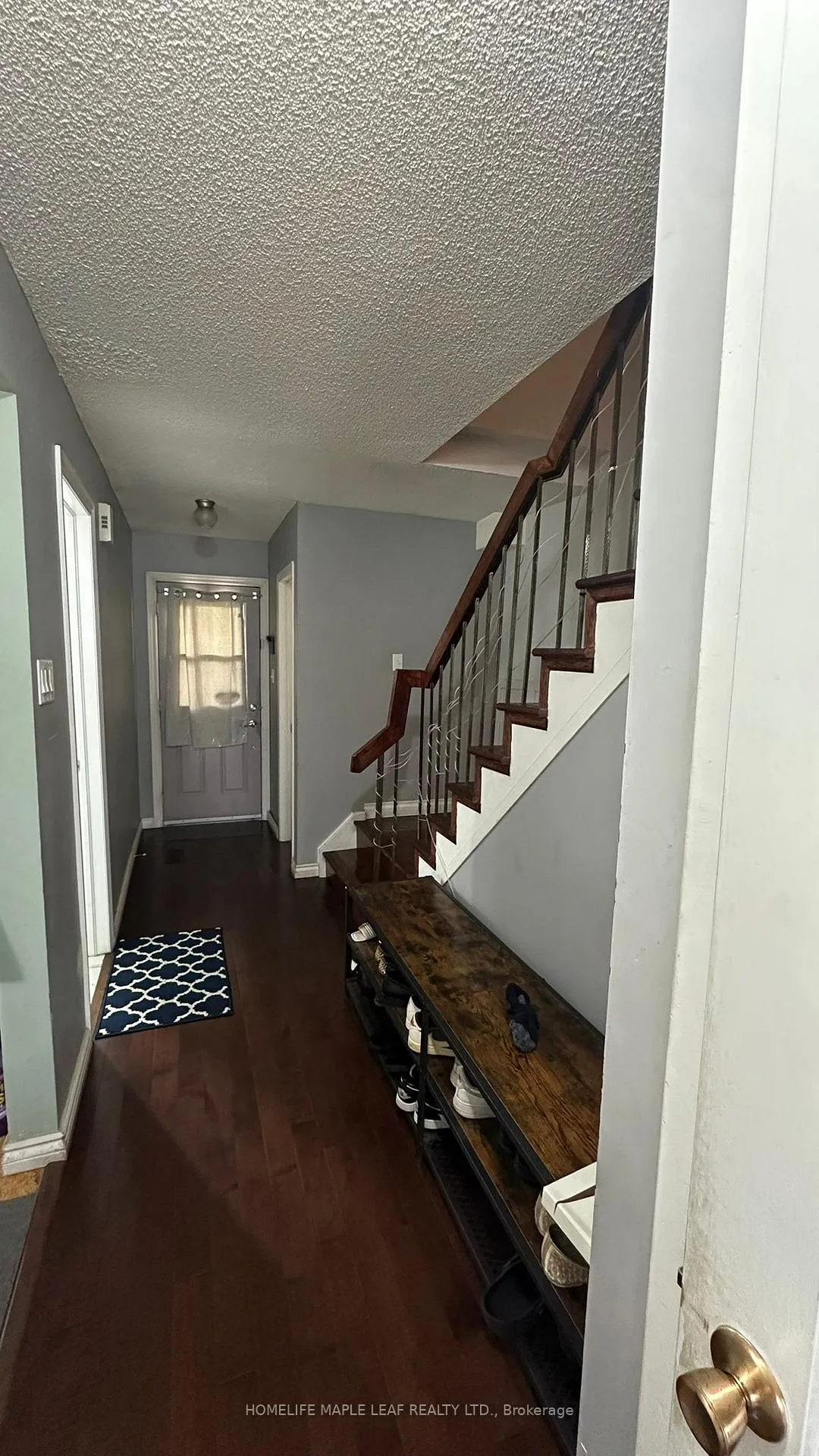 Photo 3 of Unit Main Floor, 31 Newbridge Crescent, Brampton, Westgate — HOMEH