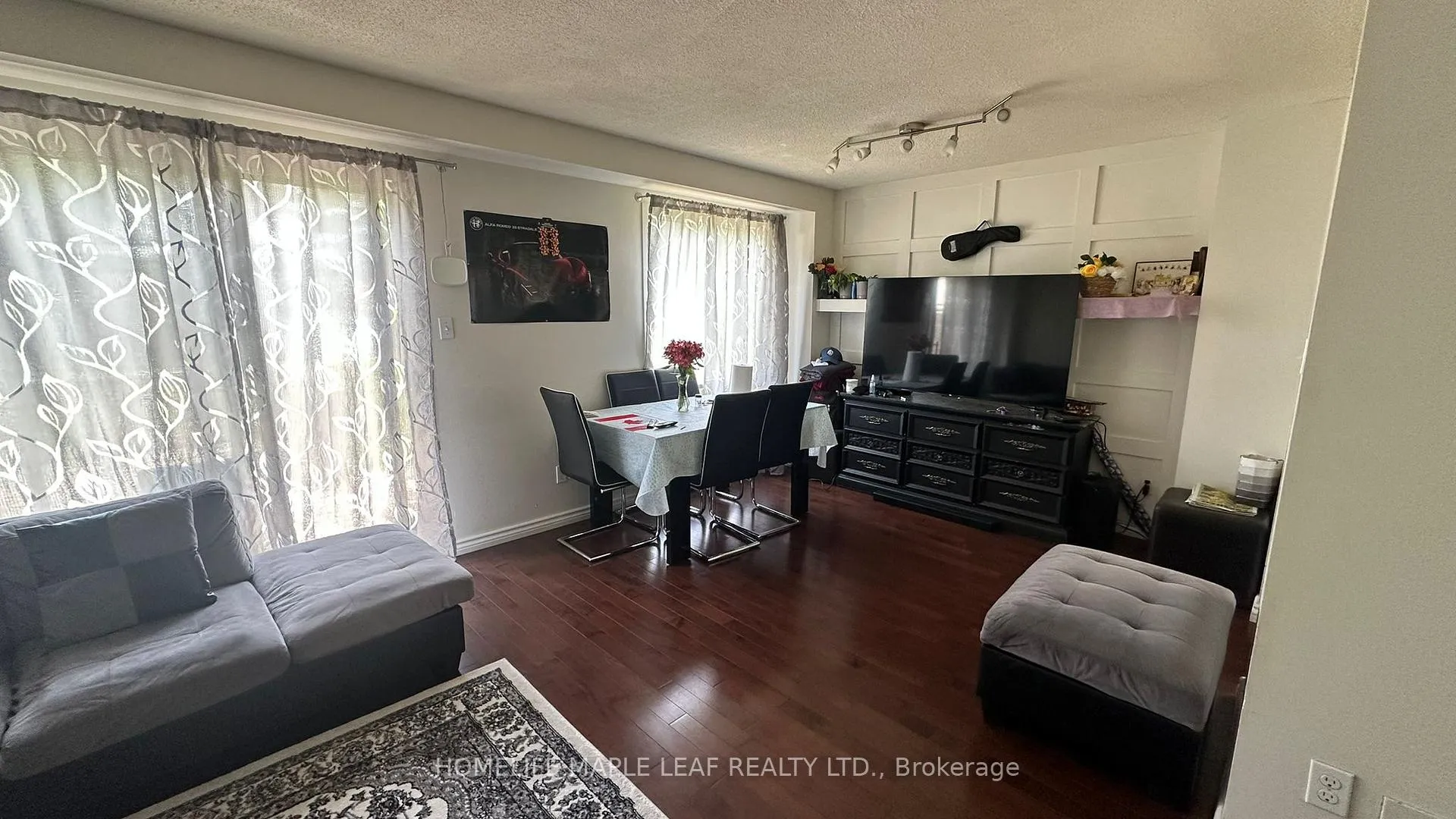 Photo 5 of Unit Main Floor, 31 Newbridge Crescent, Brampton, Westgate — HOMEH