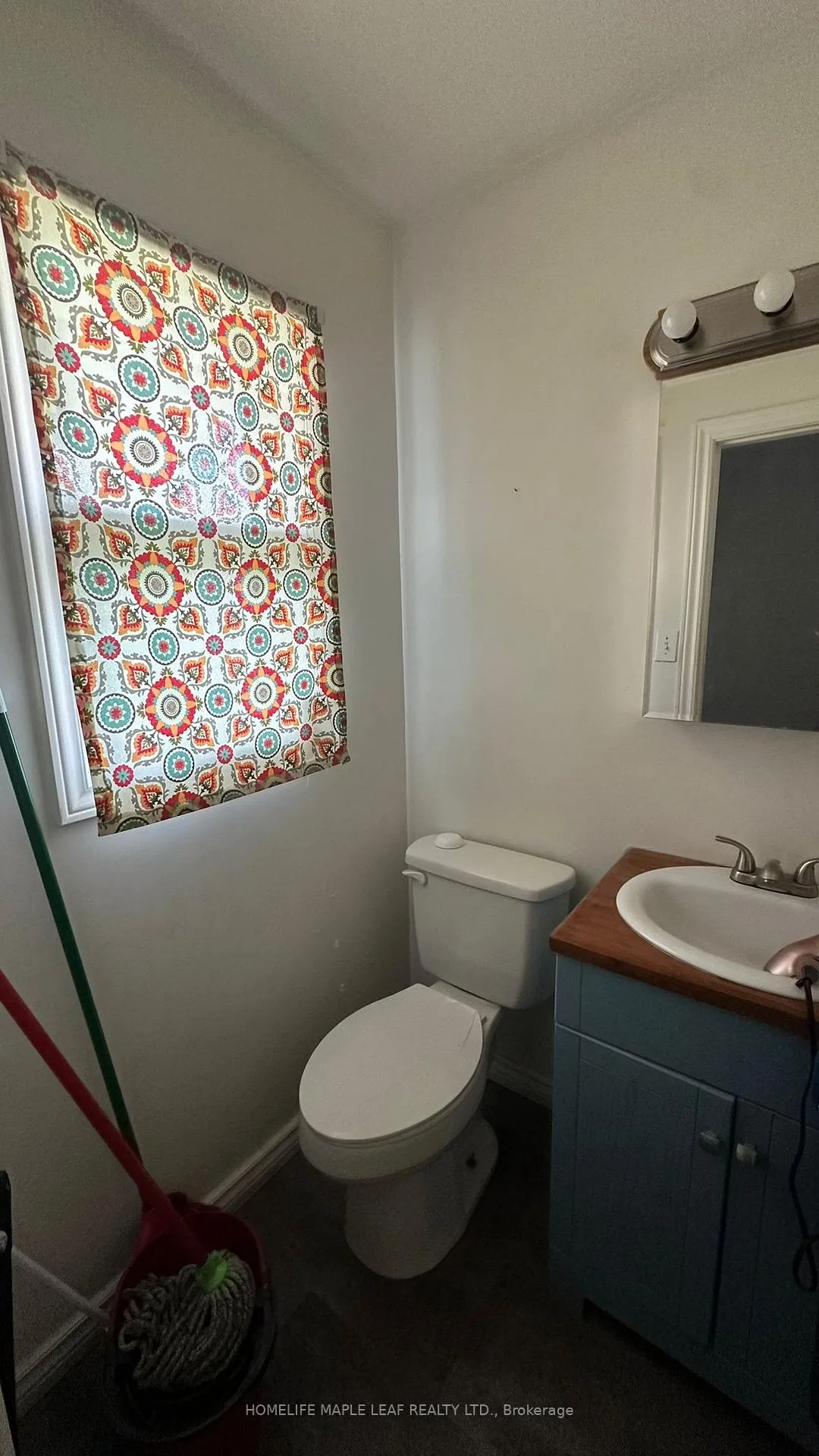 Photo 10 of Unit Main Floor, 31 Newbridge Crescent, Brampton, Westgate — HOMEH