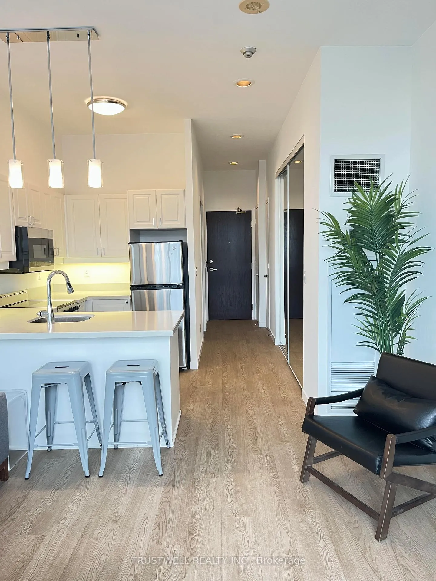 Photo 1 of Unit 2002, 7 King Street E, Toronto, Church-Yonge Corridor — HOMEH
