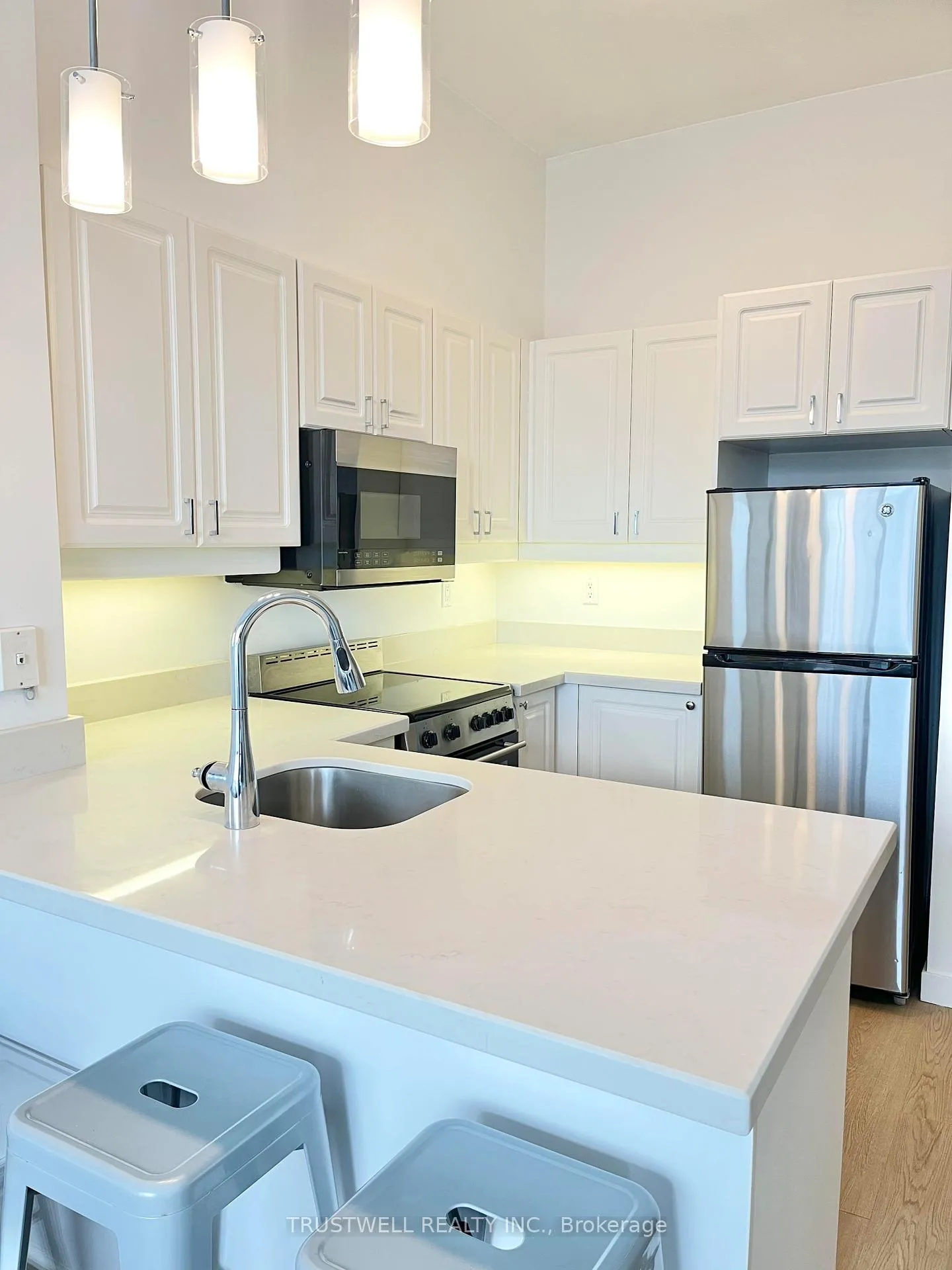 Photo 3 of Unit 2002, 7 King Street E, Toronto, Church-Yonge Corridor — HOMEH