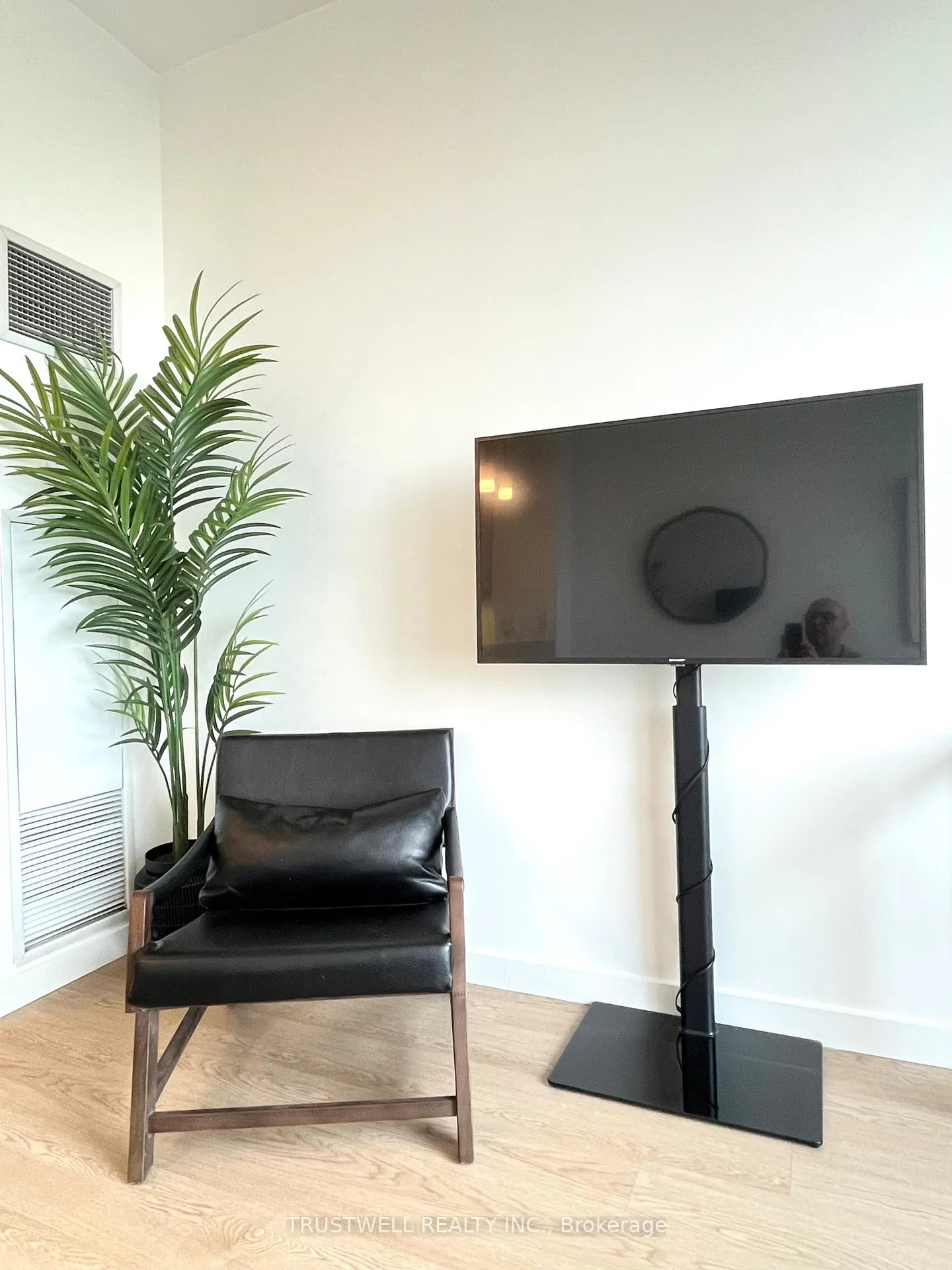 Photo 8 of Unit 2002, 7 King Street E, Toronto, Church-Yonge Corridor — HOMEH