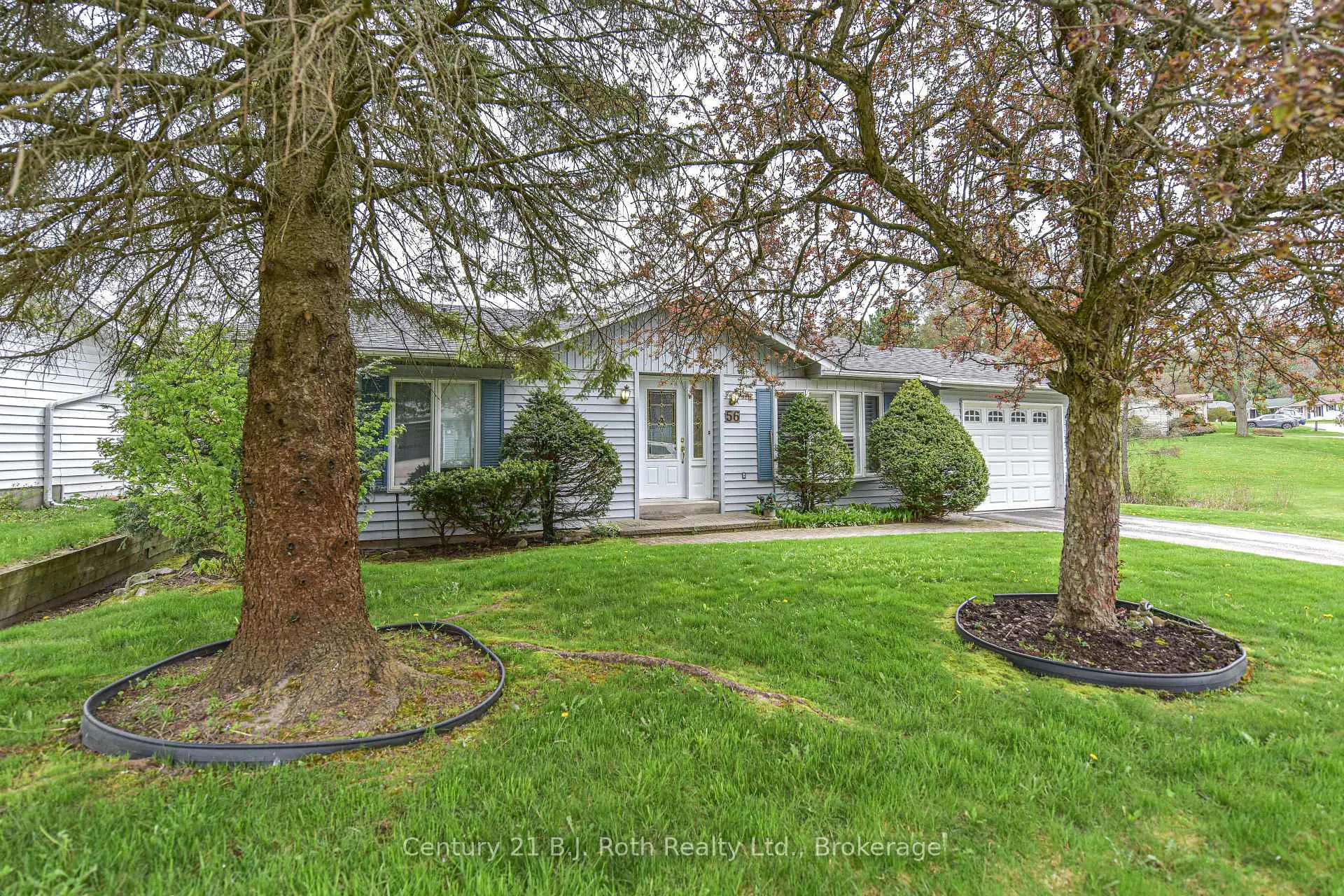 Photo of 56 Tecumseth Pines Drive