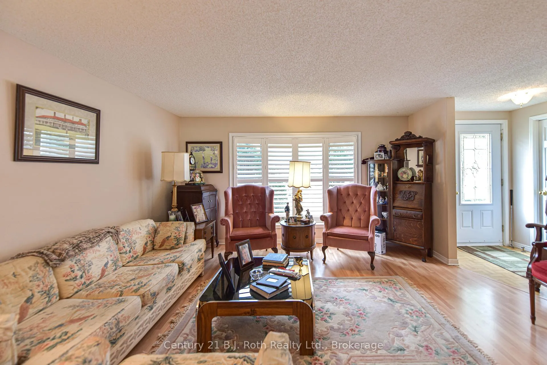 Photo 12 of 56 Tecumseth Pines Drive, New Tecumseth, Rural New Tecumseth — HOMEH