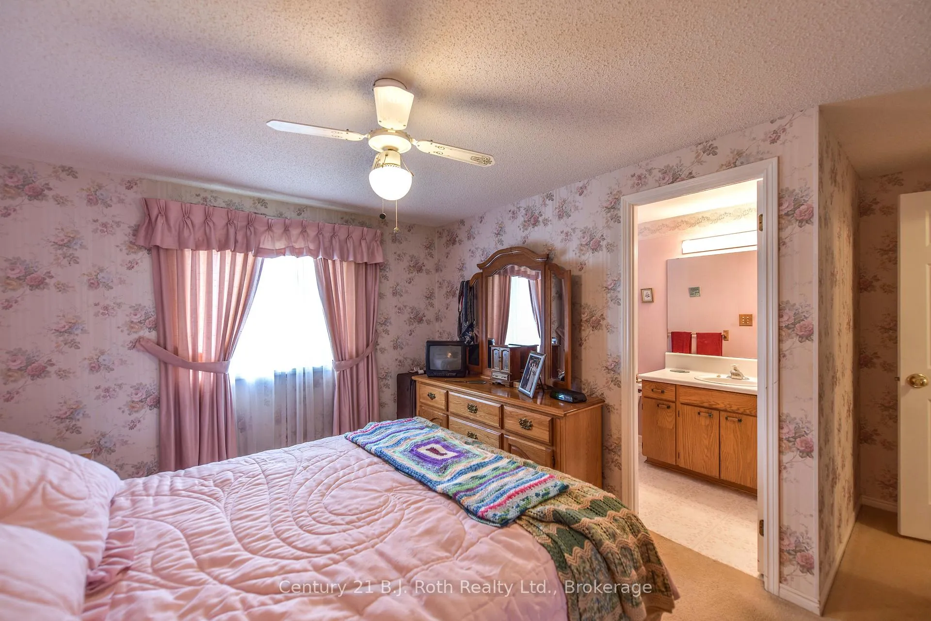 Photo 16 of 56 Tecumseth Pines Drive, New Tecumseth, Rural New Tecumseth — HOMEH