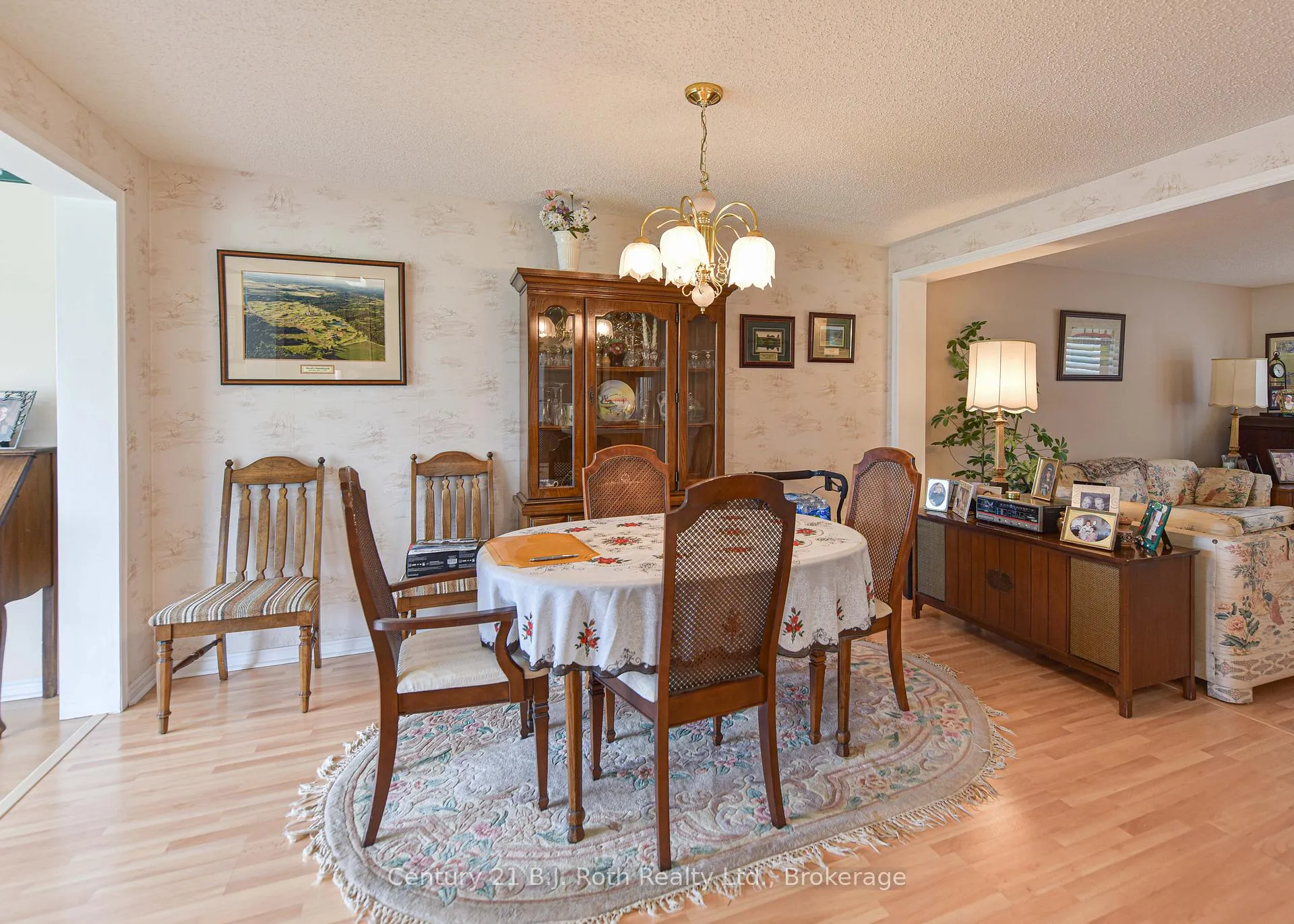 Photo 25 of 56 Tecumseth Pines Drive, New Tecumseth, Rural New Tecumseth — HOMEH