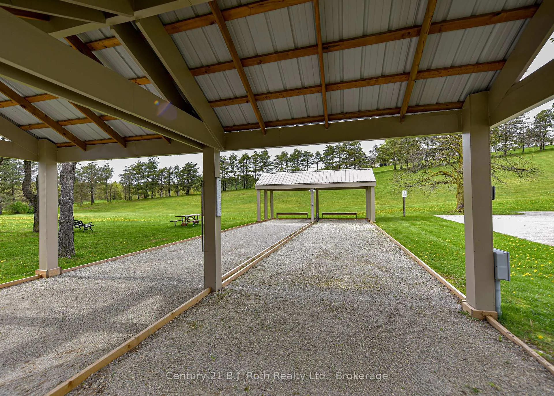 Photo 31 of 56 Tecumseth Pines Drive, New Tecumseth, Rural New Tecumseth — HOMEH