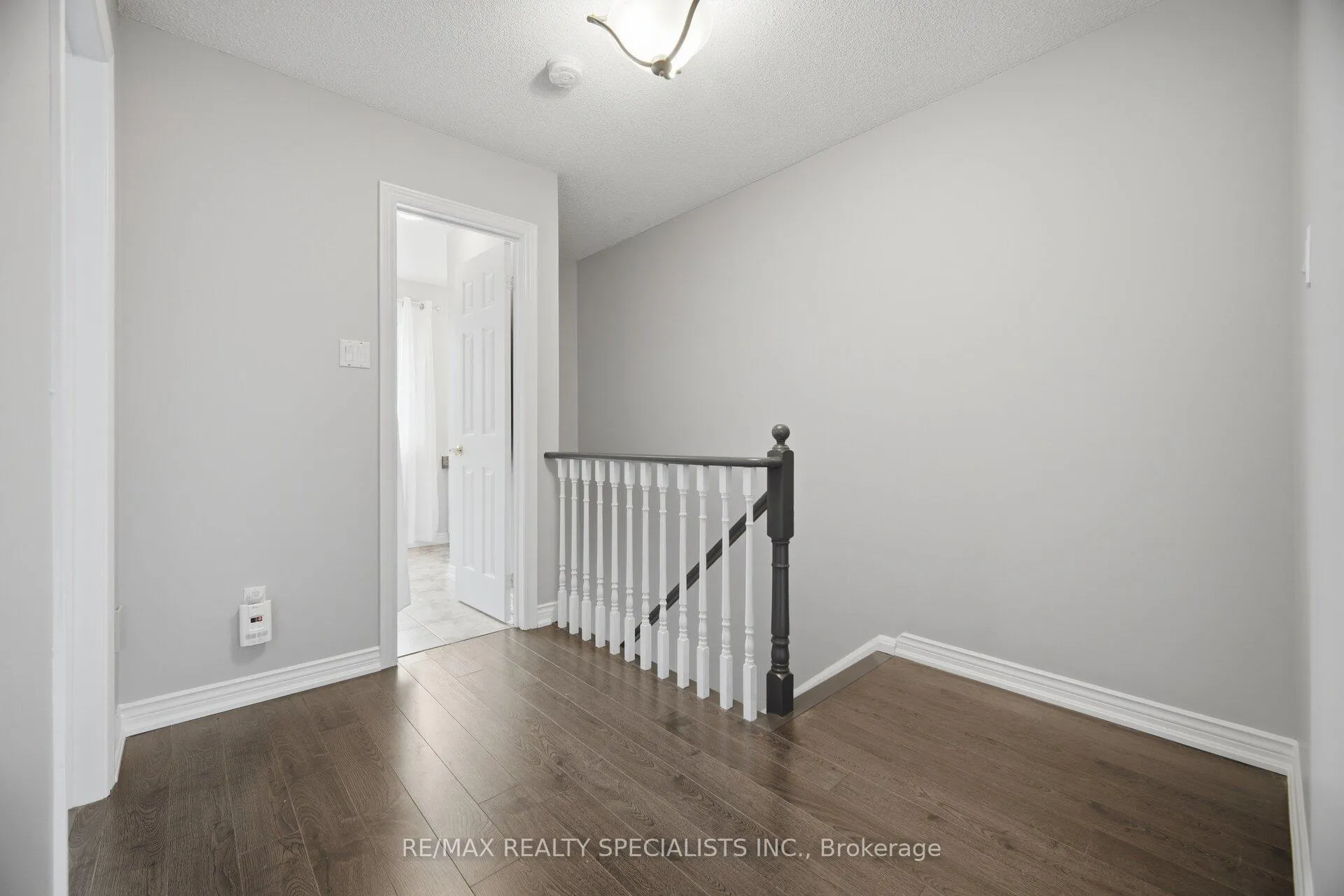 Photo 14 of 69 Wood Circle, Caledon, Bolton East — HOMEH