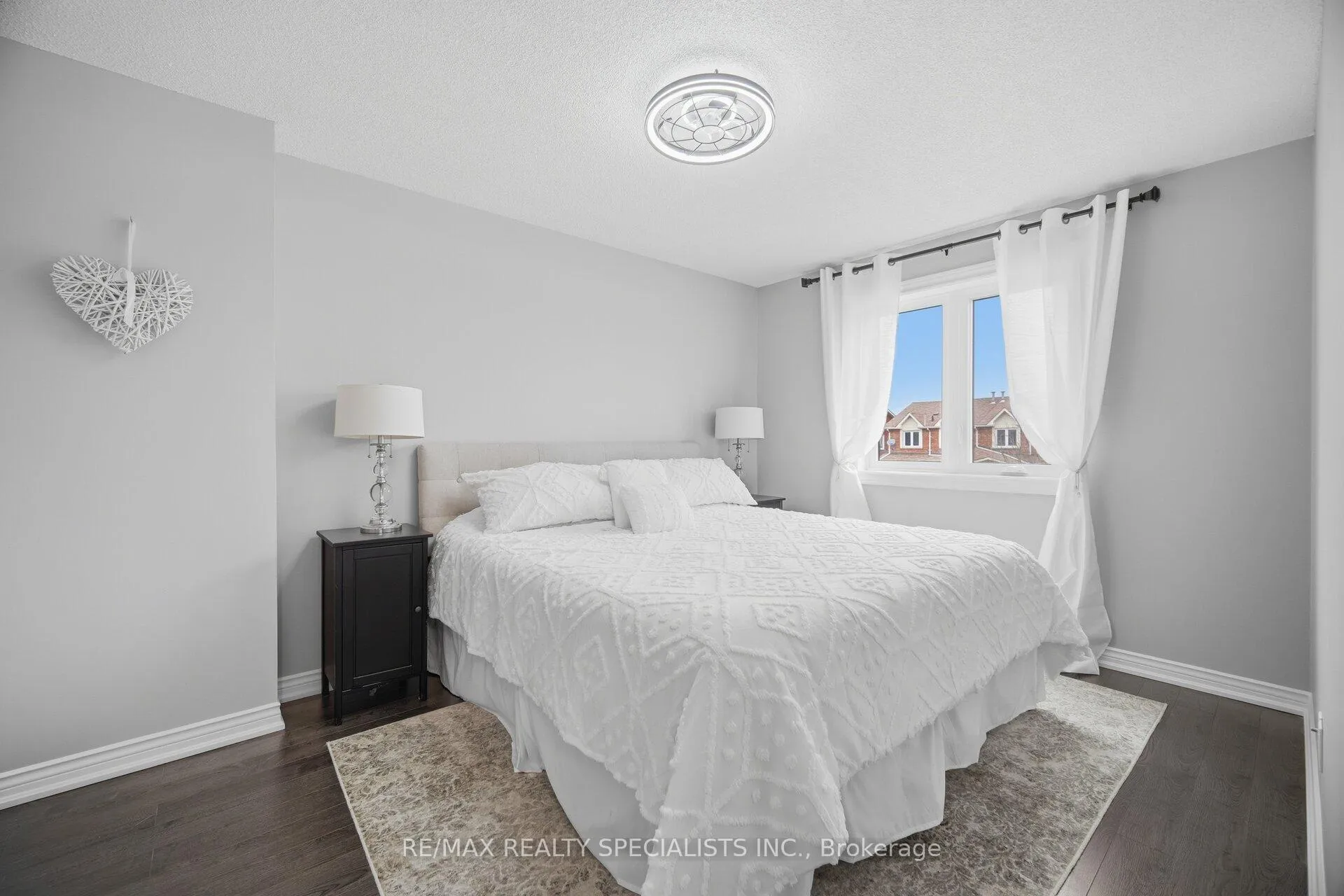 Photo 15 of 69 Wood Circle, Caledon, Bolton East — HOMEH