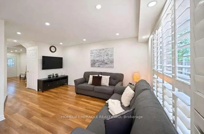 Photo 15 of Unit 59, 200 Cresthaven Road, Brampton, Snelgrove — HOMEH