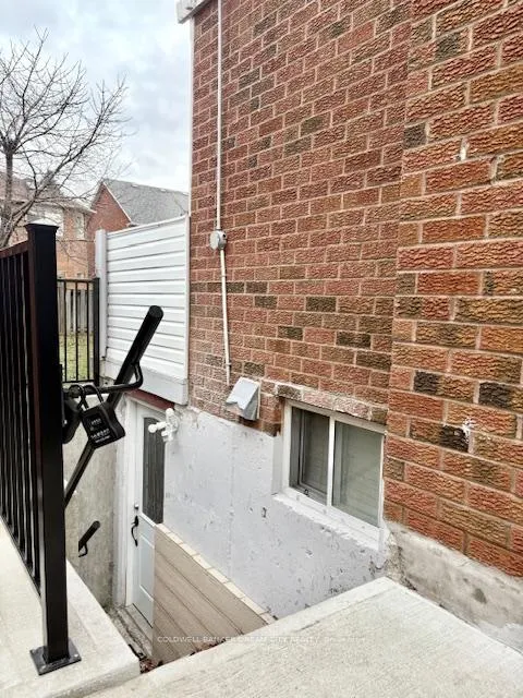 Photo 2 of Unit (BSMT), 109 Mountainash Road, Brampton, Sandringham-Wellington — HOMEH