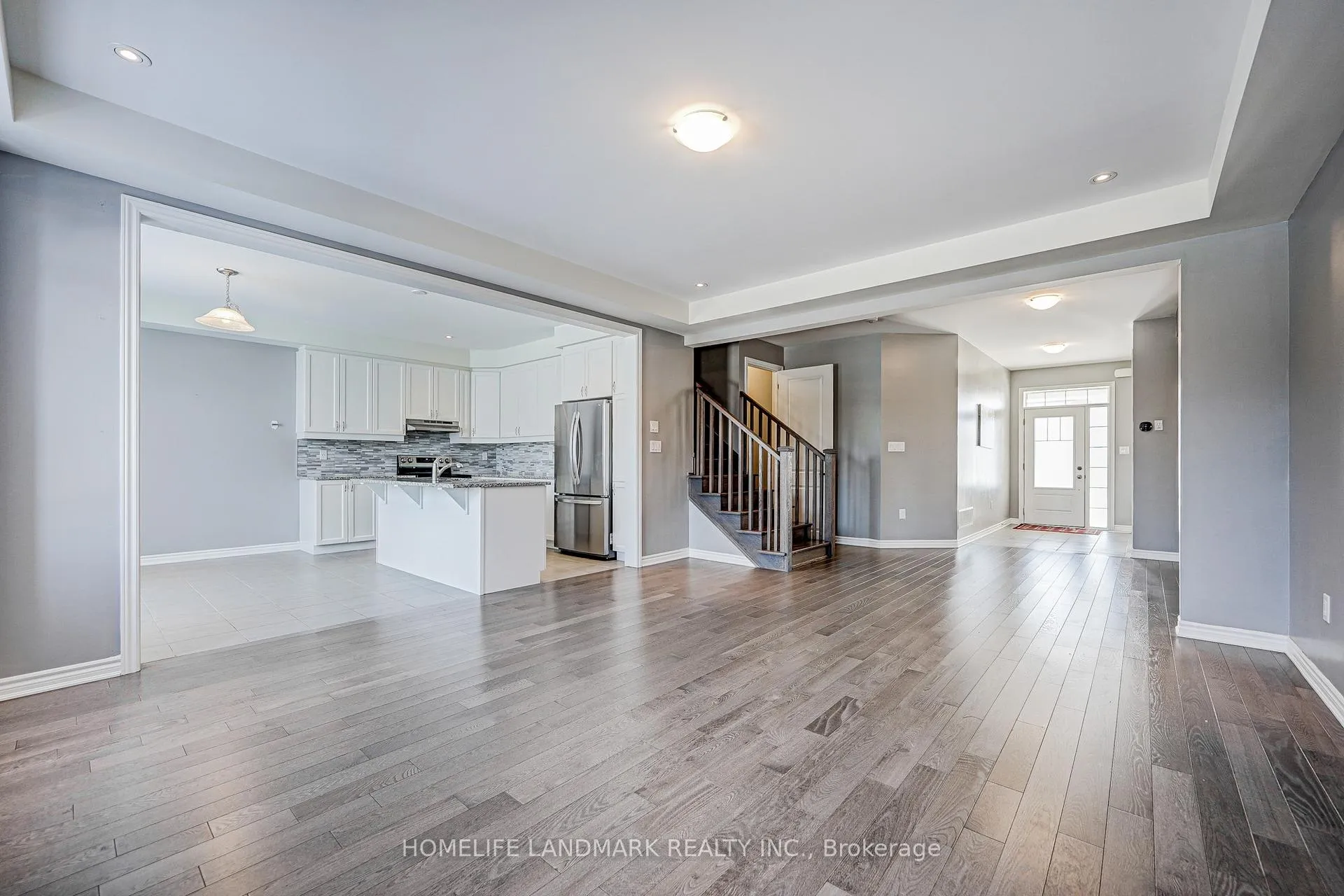 Photo 6 of 106 Barkerville Drive, Whitby, Rural Whitby — HOMEH