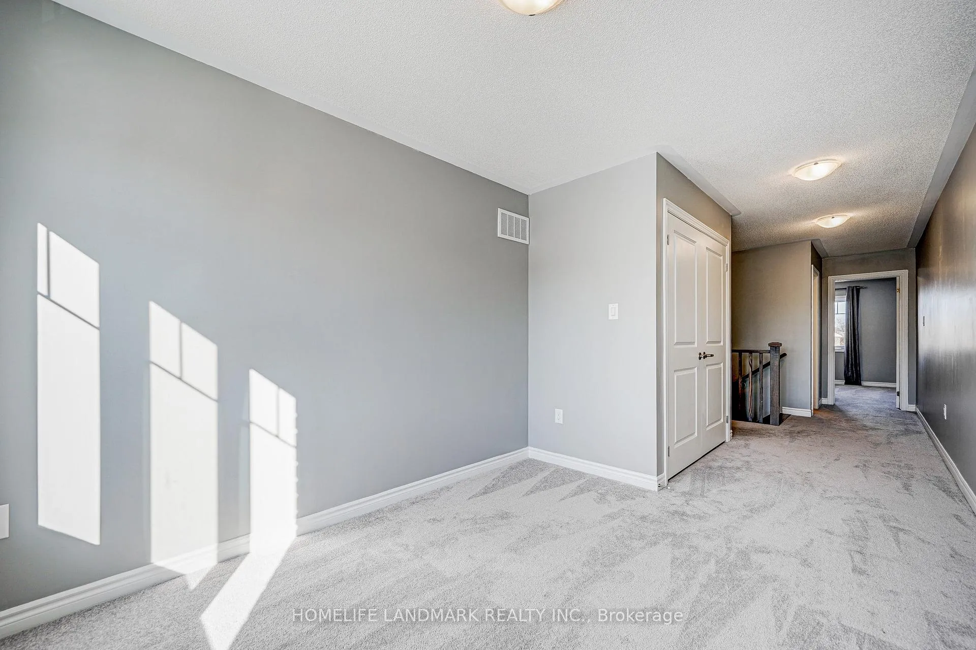 Photo 14 of 106 Barkerville Drive, Whitby, Rural Whitby — HOMEH