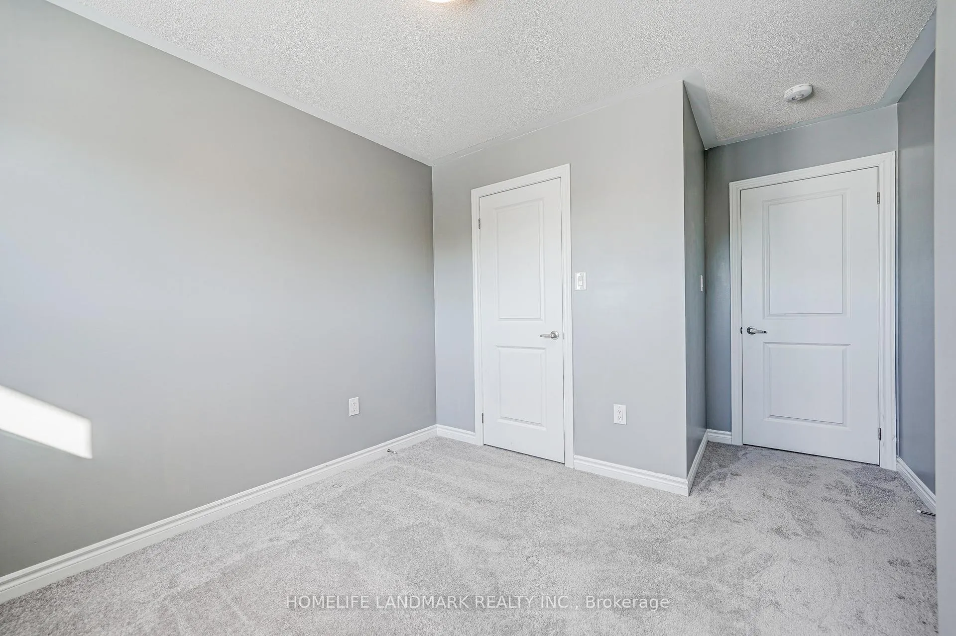 Photo 21 of 106 Barkerville Drive, Whitby, Rural Whitby — HOMEH