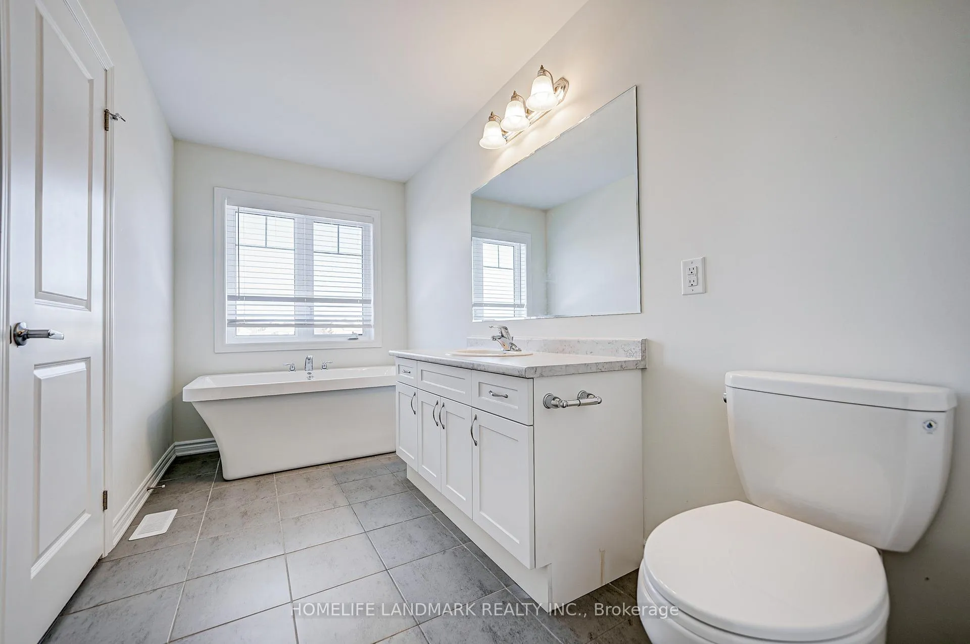 Photo 26 of 106 Barkerville Drive, Whitby, Rural Whitby — HOMEH