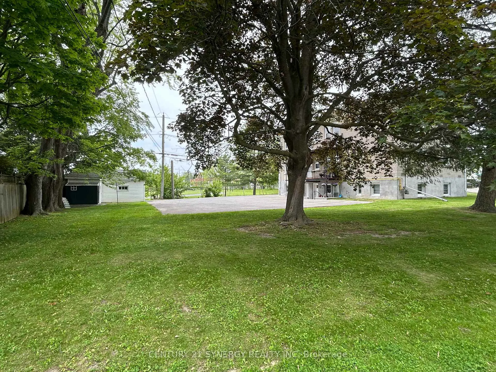 Photo 4 of 395 Pine Street E, Gananoque, Gananoque — HOMEH