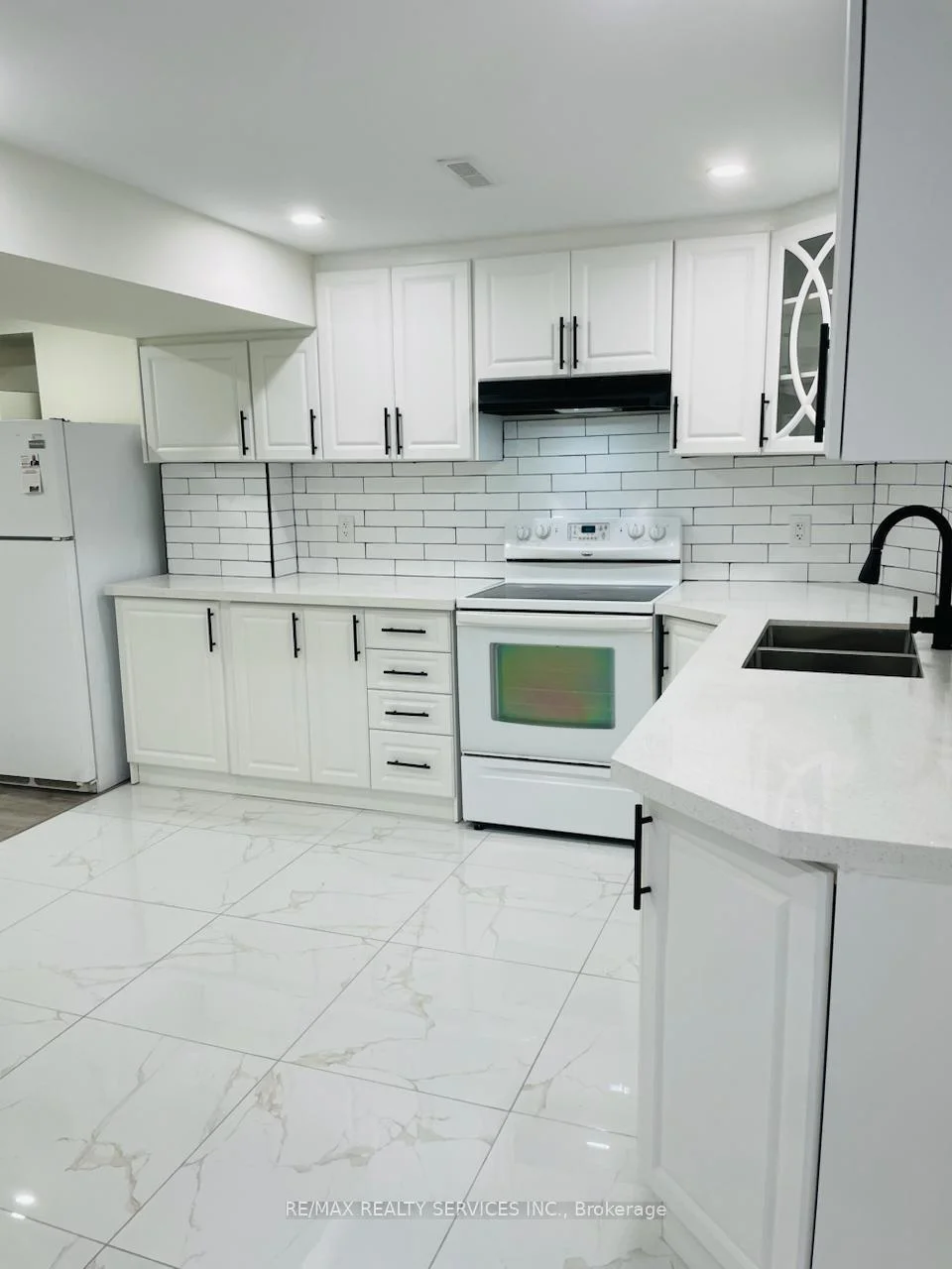 Photo 4 of Unit Bsmt, 98 Nuffield Street, Brampton, Westgate — HOMEH