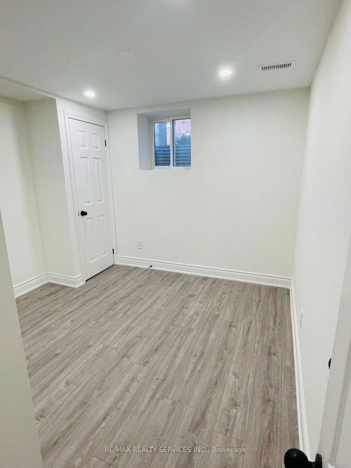 Photo 10 of Unit Bsmt, 98 Nuffield Street, Brampton, Westgate — HOMEH