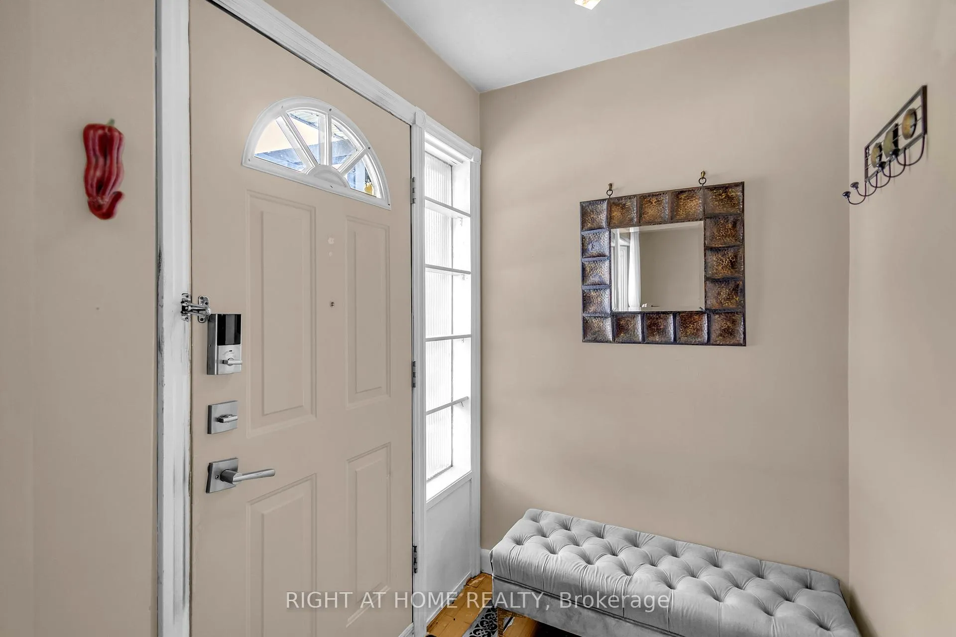 Photo 6 of 1404 Bunnell Drive, Burlington, Mountainside — HOMEH
