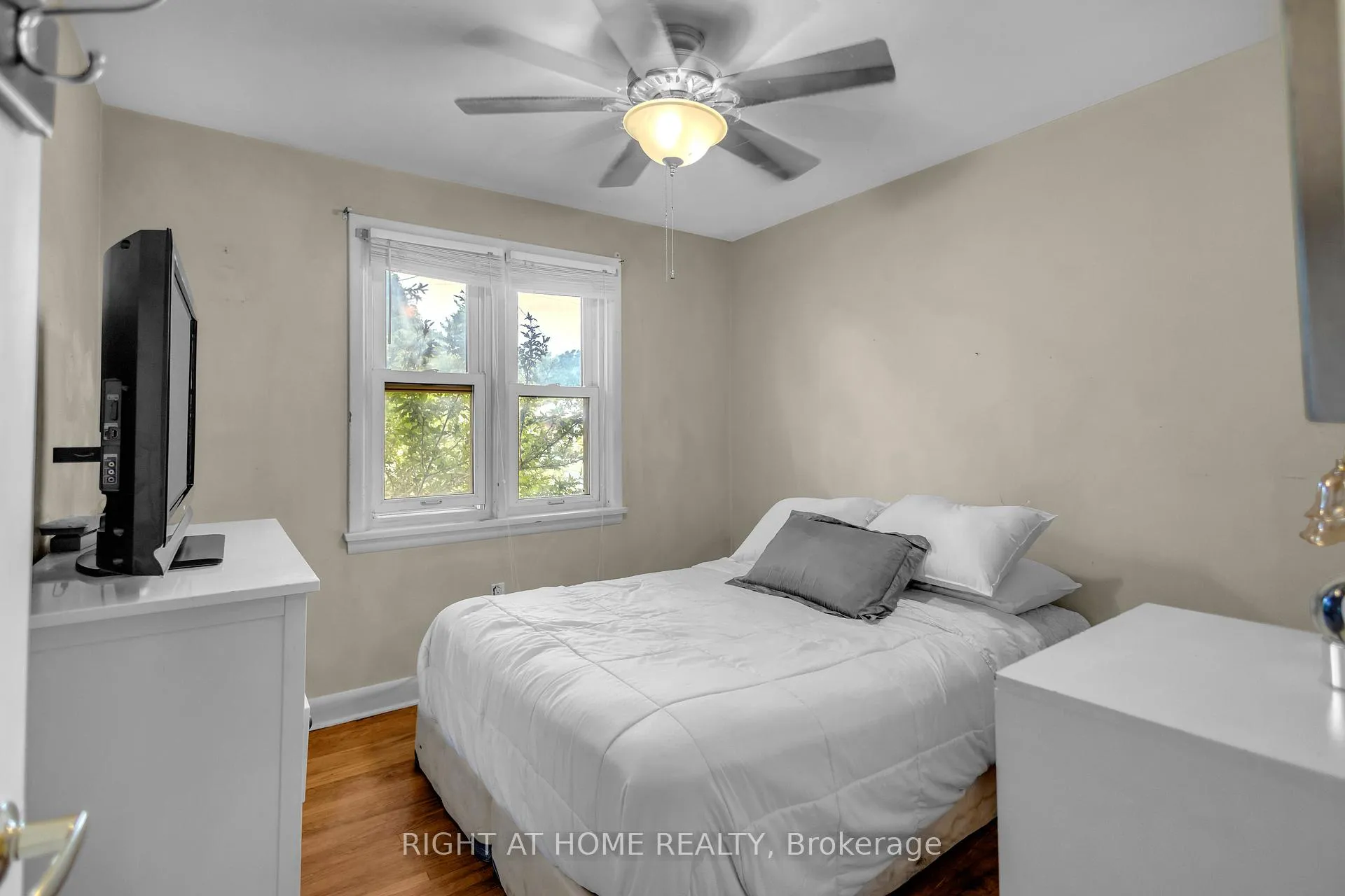 Photo 15 of 1404 Bunnell Drive, Burlington, Mountainside — HOMEH