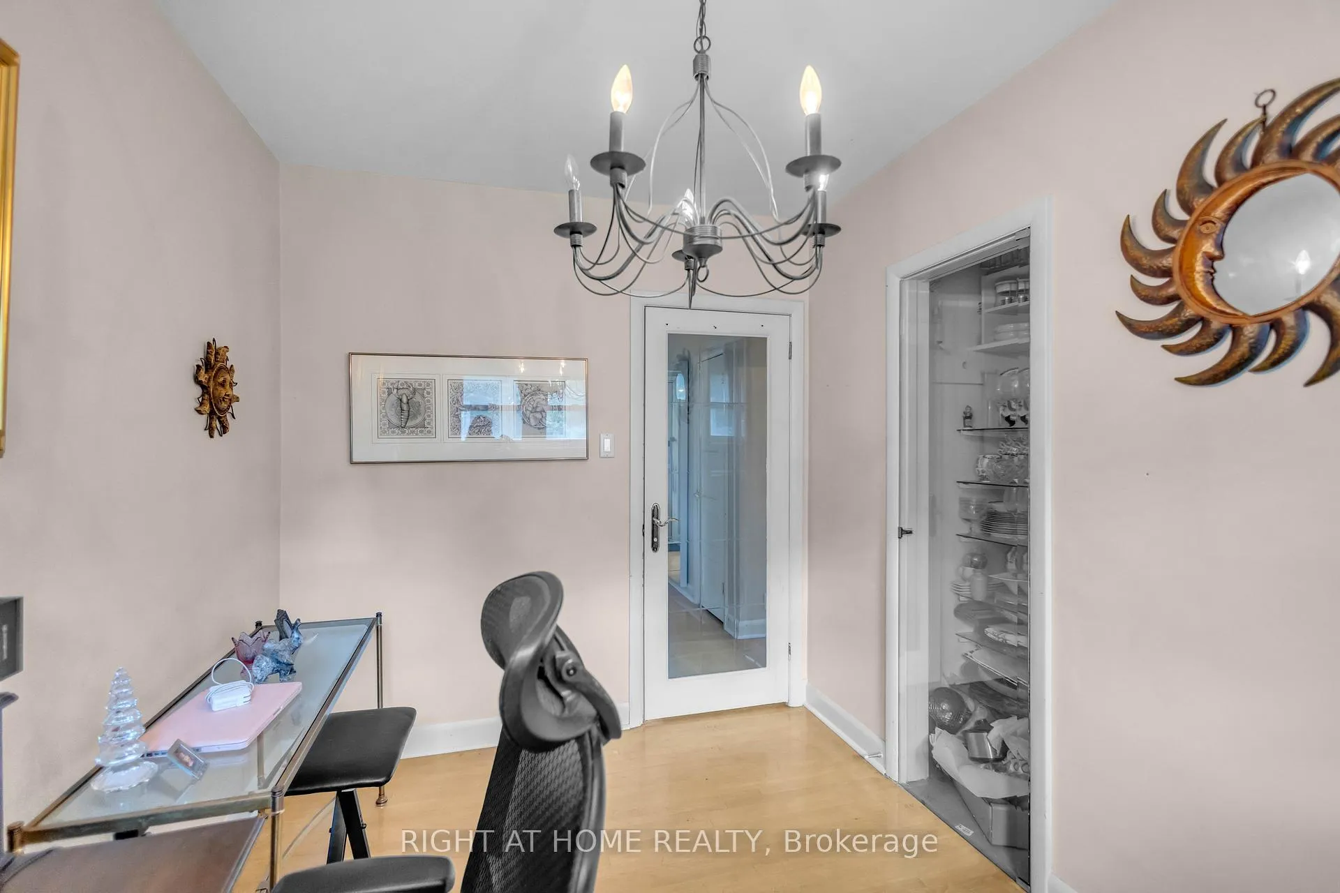 Photo 18 of 1404 Bunnell Drive, Burlington, Mountainside — HOMEH
