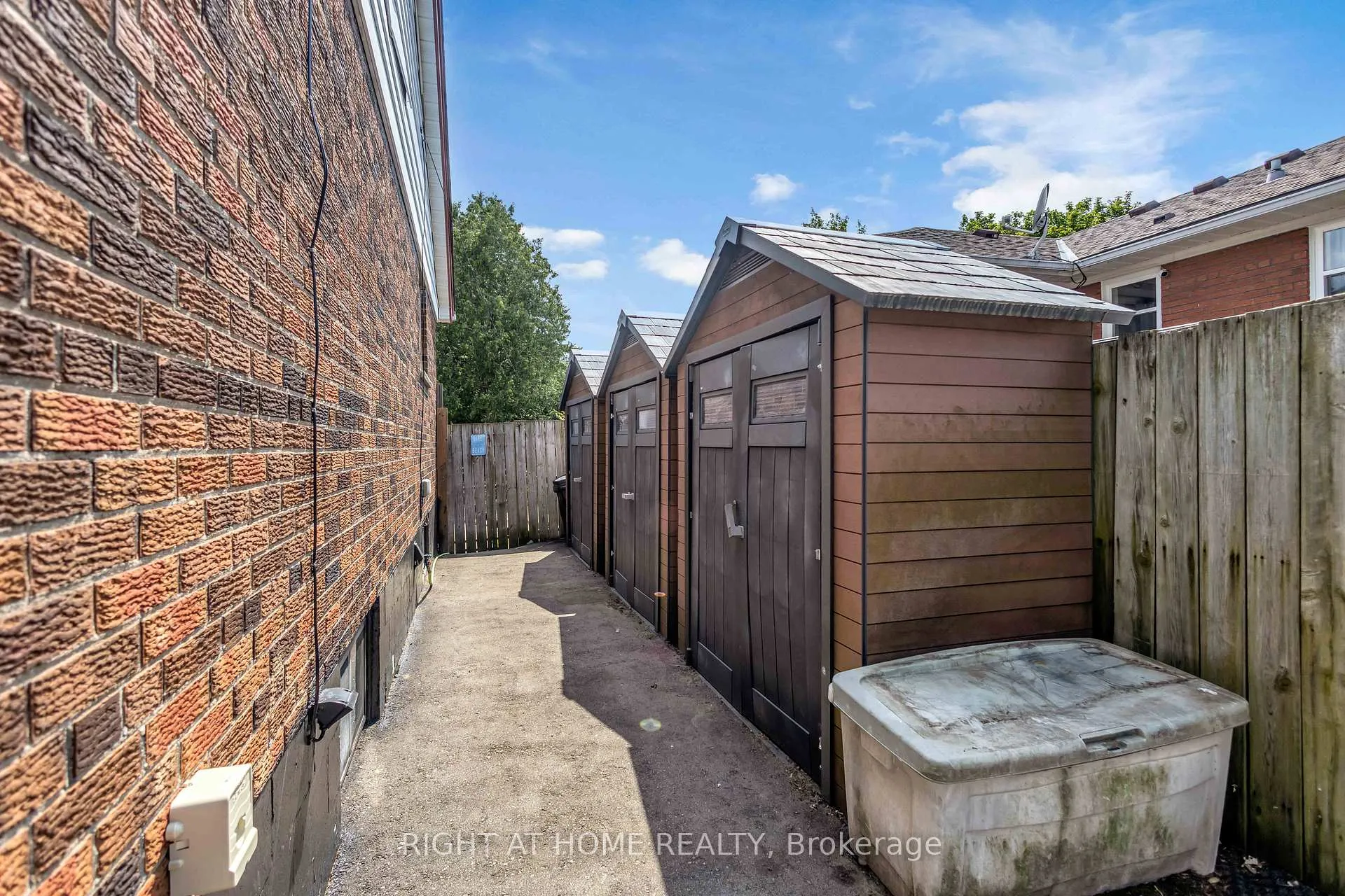 Photo 27 of 1404 Bunnell Drive, Burlington, Mountainside — HOMEH