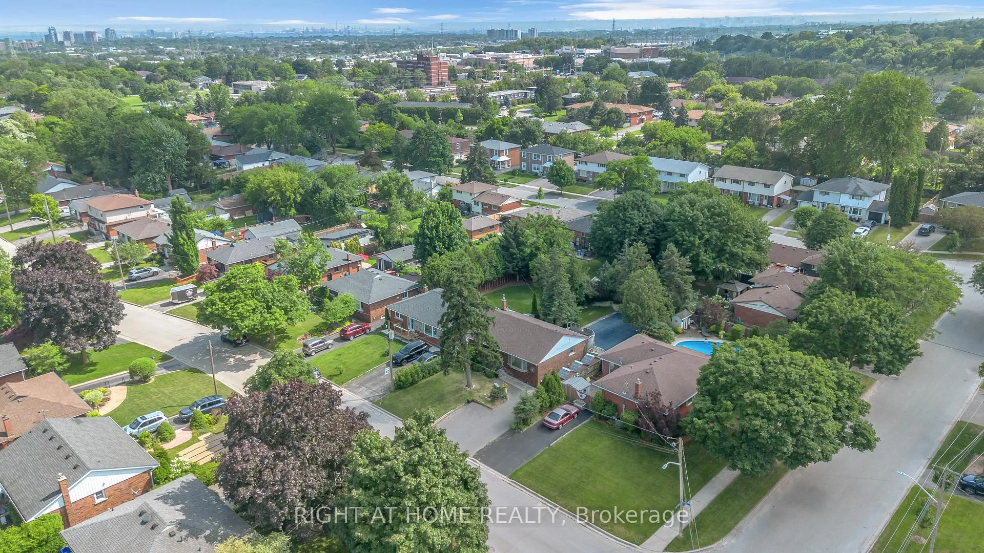 Photo 38 of 1404 Bunnell Drive, Burlington, Mountainside — HOMEH