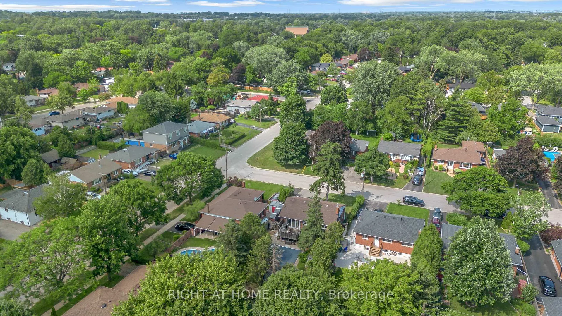 Photo 43 of 1404 Bunnell Drive, Burlington, Mountainside — HOMEH