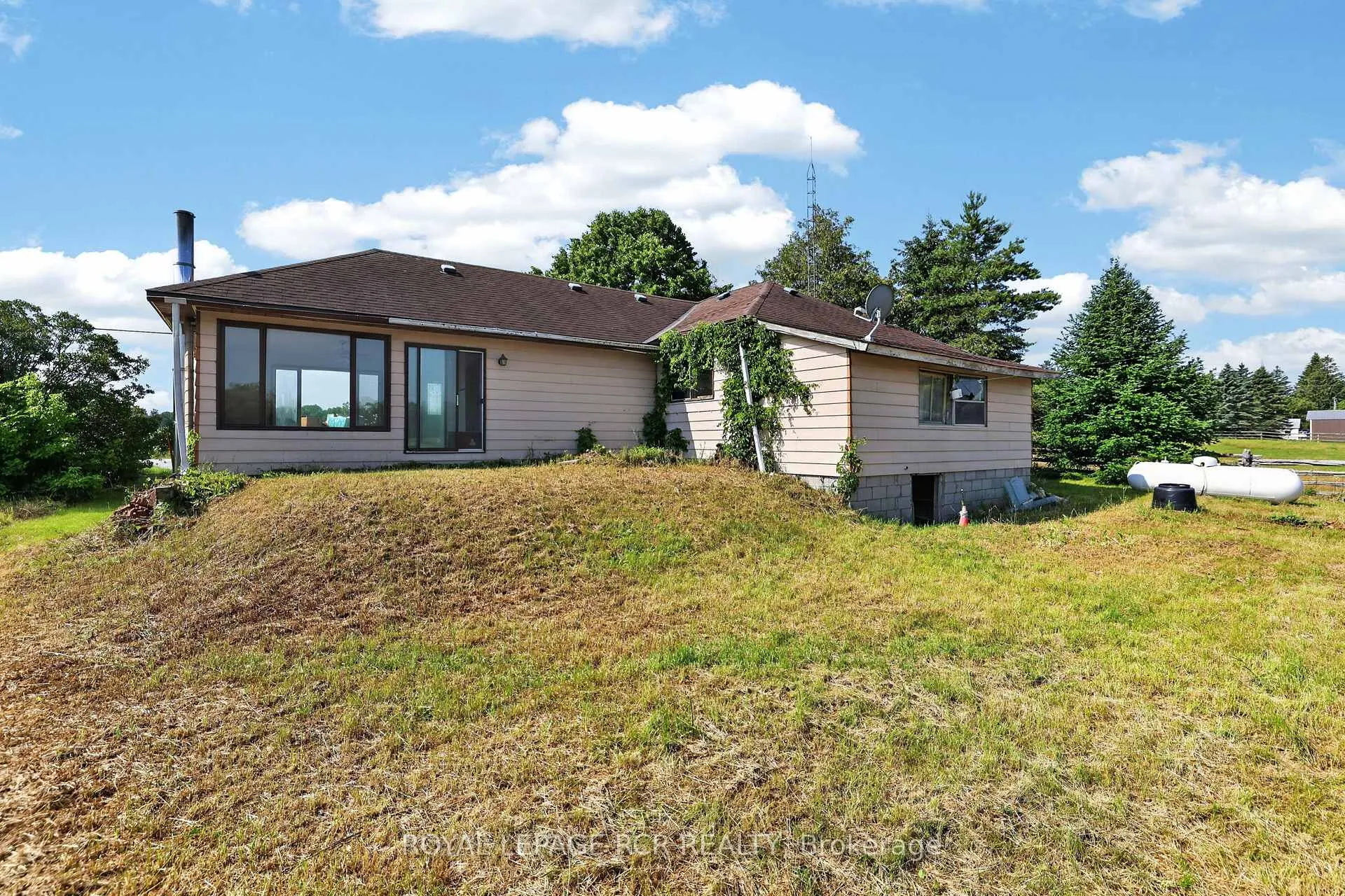 Photo 37 of 6012 2nd Line, New Tecumseth, Rural New Tecumseth — HOMEH