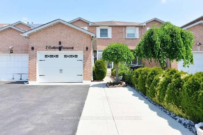 Photo 2 of 7 Cutters Crescent, Brampton, Fletcher's West — HOMEH