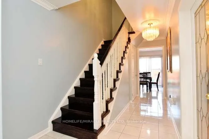 Photo 8 of 7 Cutters Crescent, Brampton, Fletcher's West — HOMEH