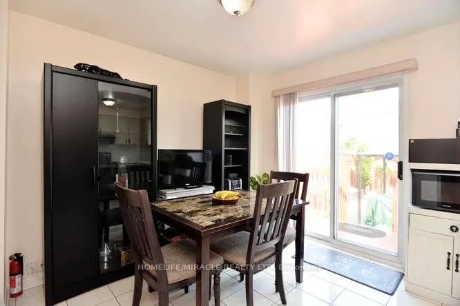 Photo 20 of 7 Cutters Crescent, Brampton, Fletcher's West — HOMEH