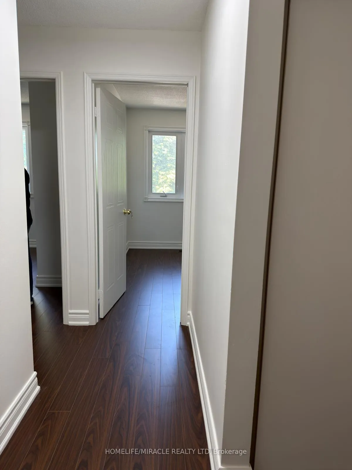 Photo 7 of 51 Wright Crescent, Ajax, Central — HOMEH
