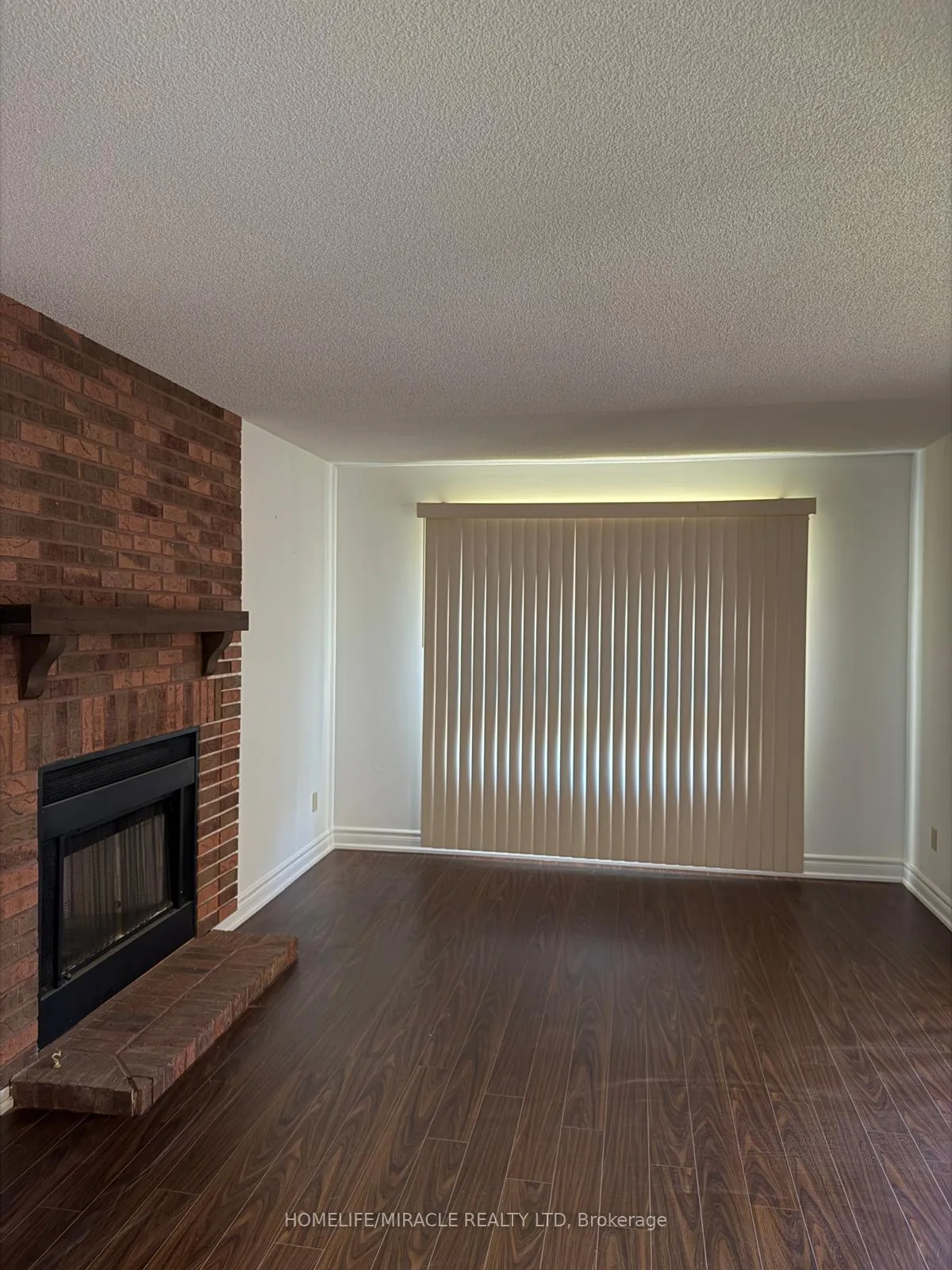 Photo 14 of 51 Wright Crescent, Ajax, Central — HOMEH