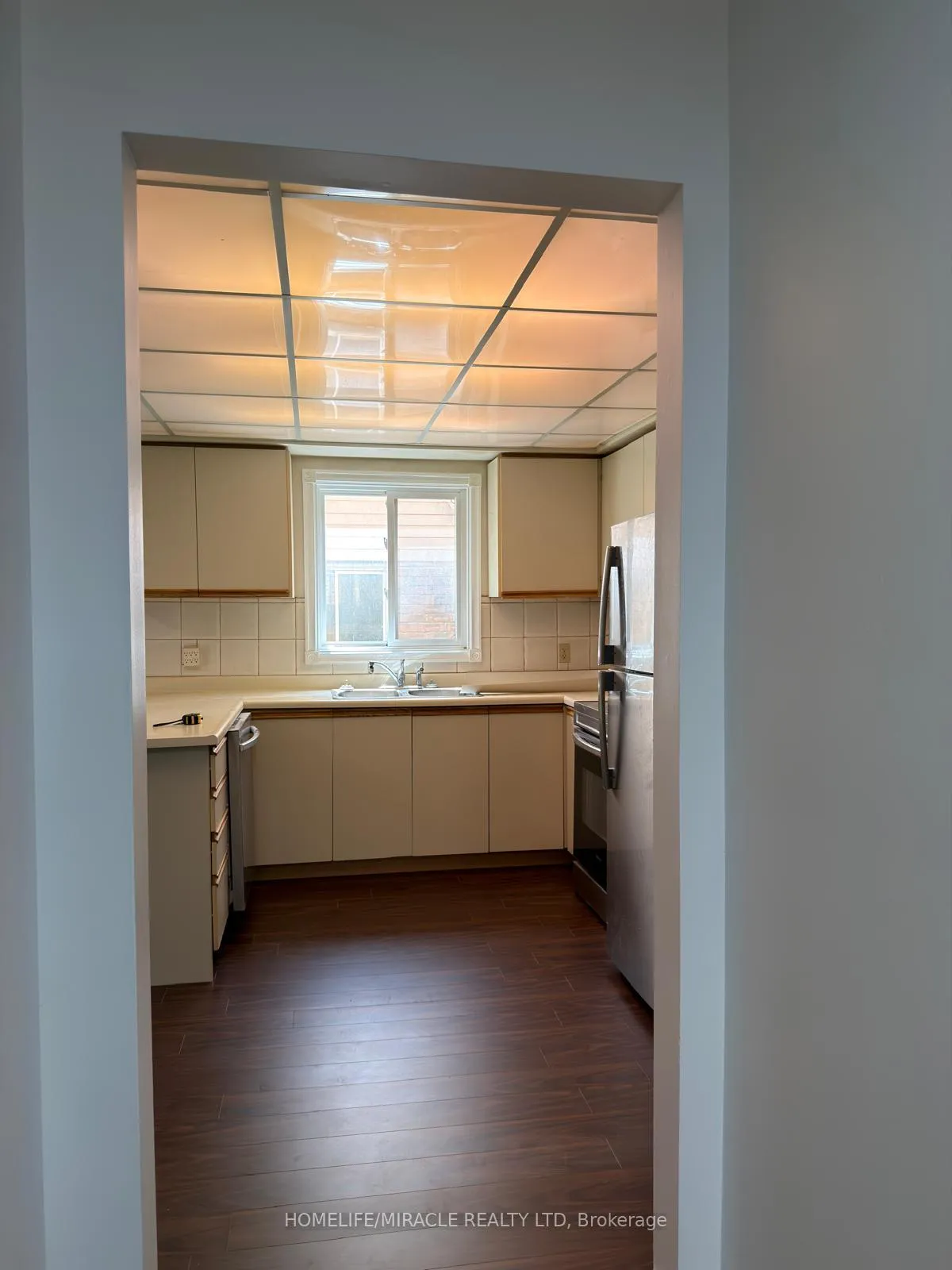 Photo 16 of 51 Wright Crescent, Ajax, Central — HOMEH