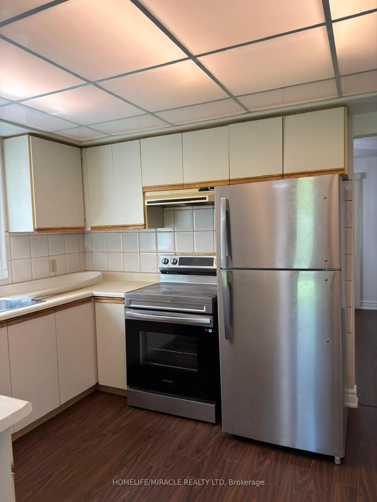 Photo 17 of 51 Wright Crescent, Ajax, Central — HOMEH