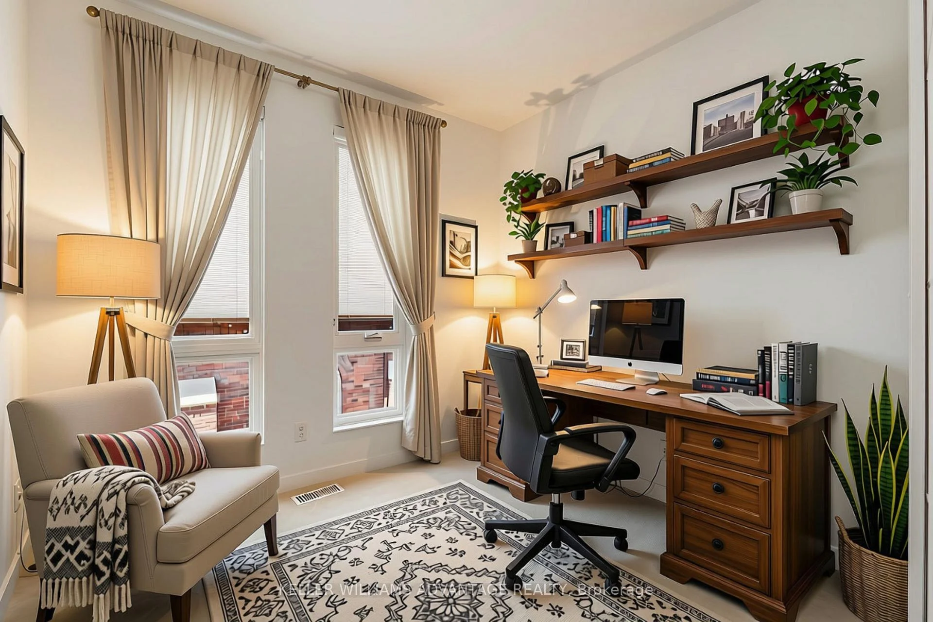 Photo 9 of Unit Unit D, 616 Delaware Avenue, Toronto, Wychwood — HOMEH