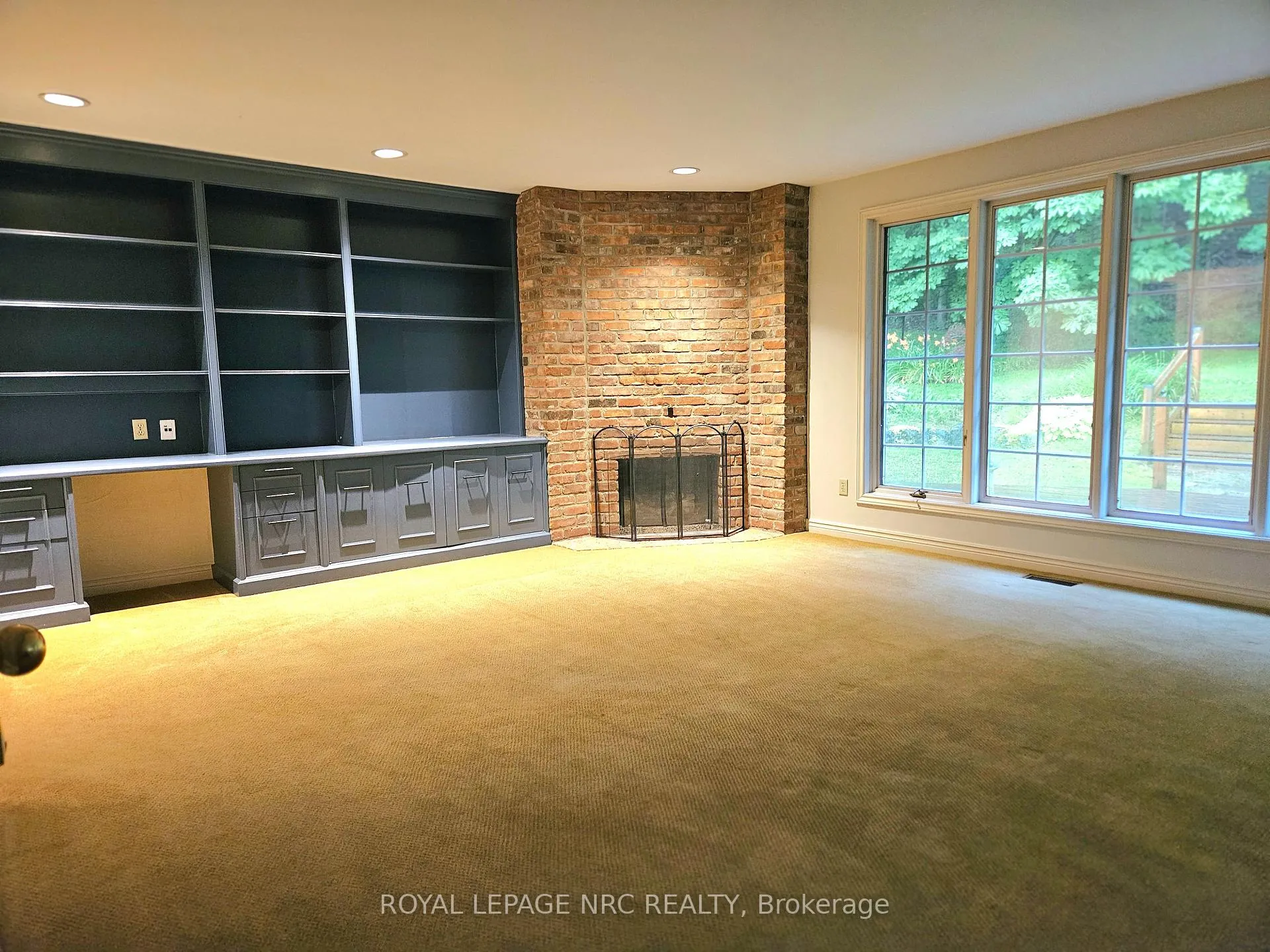 Photo 14 of 192 Woodside Drive, St. Catharines, Glendale/Glenridge — HOMEH