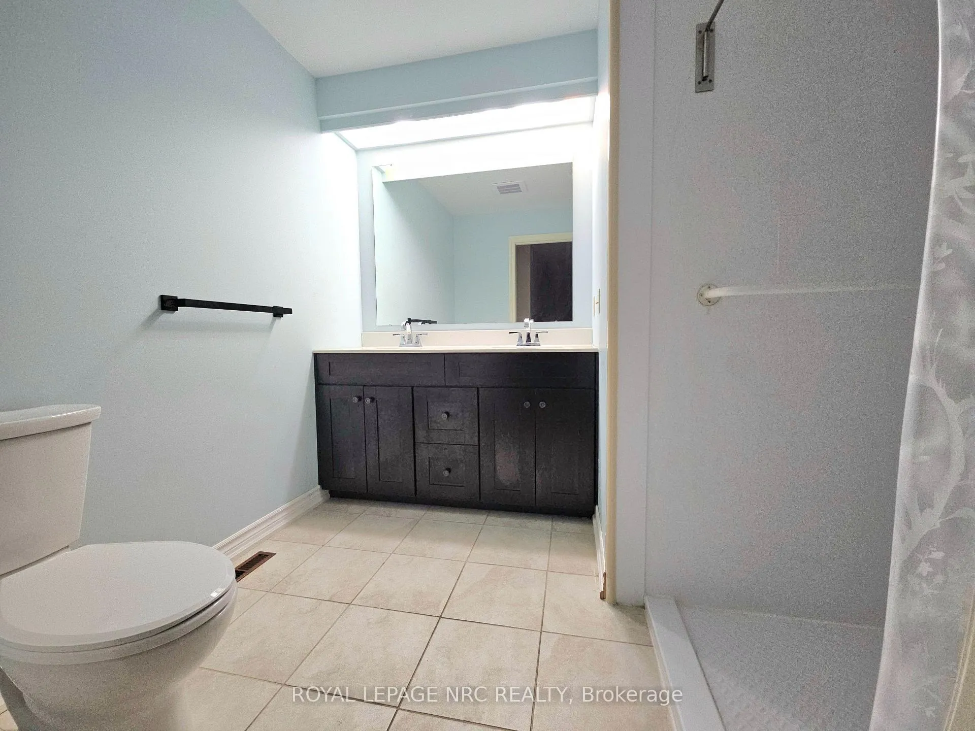 Photo 18 of 192 Woodside Drive, St. Catharines, Glendale/Glenridge — HOMEH