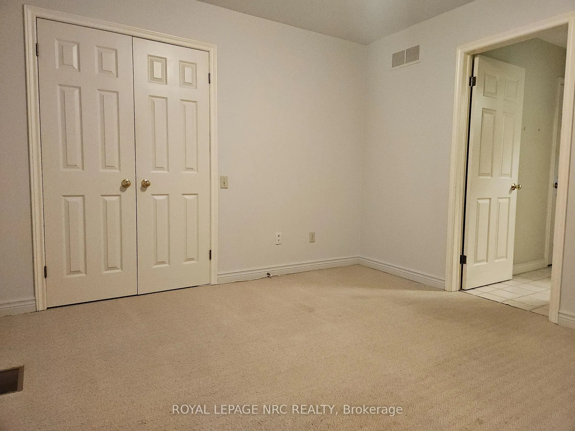 Photo 20 of 192 Woodside Drive, St. Catharines, Glendale/Glenridge — HOMEH