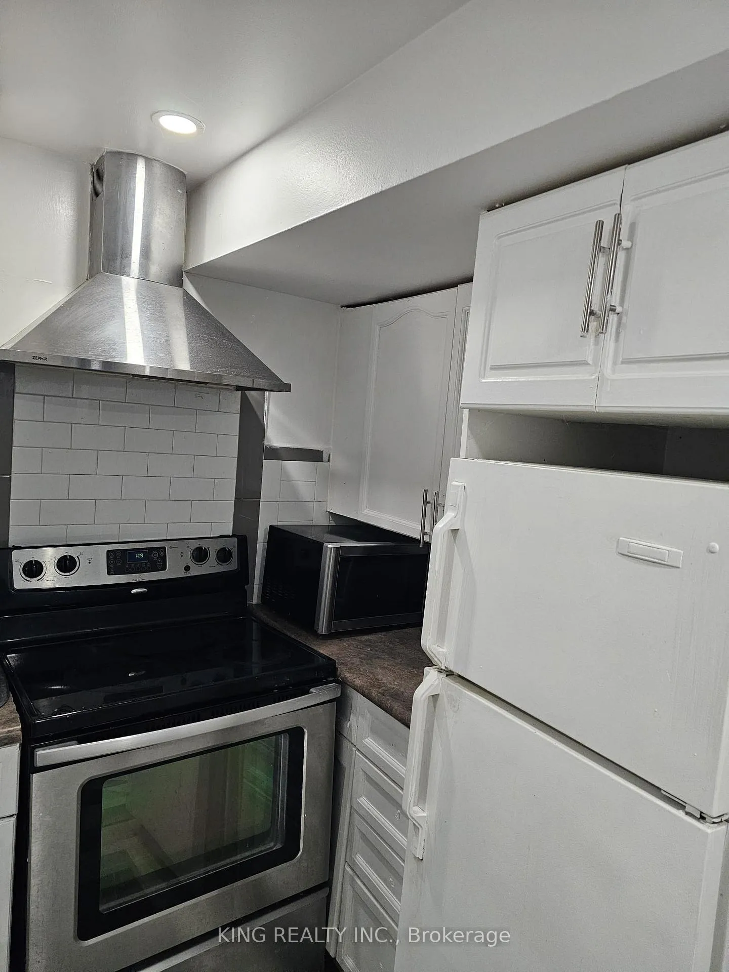 Photo 27 of 526 Grove Street E, Barrie, Grove East — HOMEH