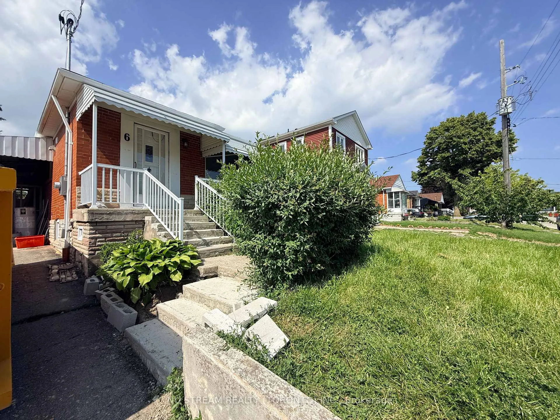 Photo 1 of Unit Upper Level, 6 Rosemarie Drive, Scarborough, Wexford-Maryvale — HOMEH